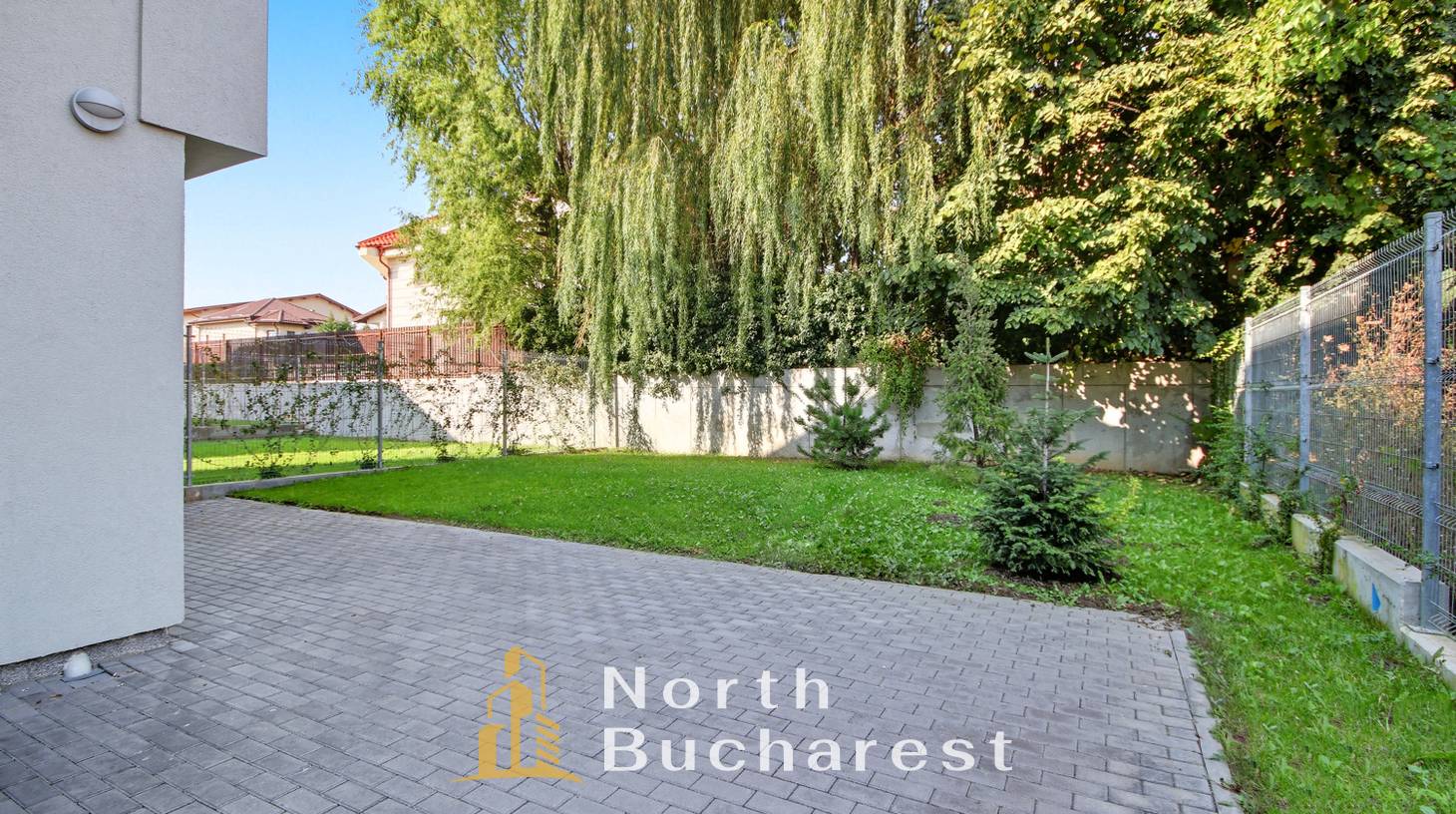 https://images.northbucharest.ro/T5n9ZNsRzXiUH1UPHHmlw0aTqDGb3AGePQ7Y2Swayek/watermark:0.75:so:0:30:0.39/resize:fill:1460:816:1/gravity:ce/bG9jYWw6Ly8vZXN0YXRlL2xyLzkyZGVhNWFjLTdiMmUtNDk5MC05NDA5LWM0MWM2NTZkYjNiNC5qcGVn