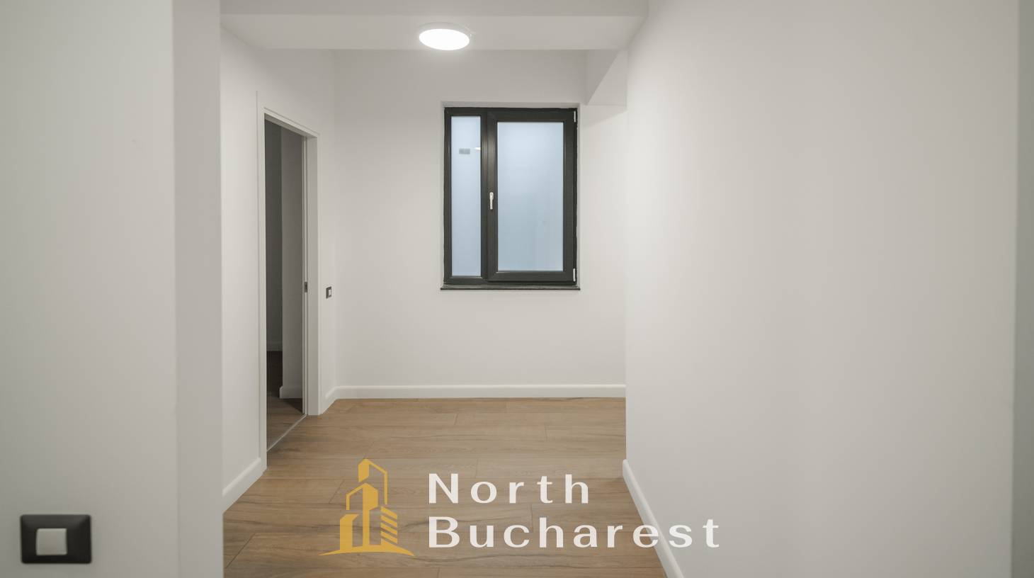https://images.northbucharest.ro/TqT4Q55DCfJi16QLVmVltMIAkmztZhtFVsjeS0oZyRw/watermark:0.75:so:0:30:0.39/resize:fill:1460:816:1/gravity:ce/bG9jYWw6Ly8vZXN0YXRlL2xyL2ViMTYxNTRlLTE1YWQtNGZhOS05ZmFiLWUxODhkNzU5ZmM3Ny5qcGVn