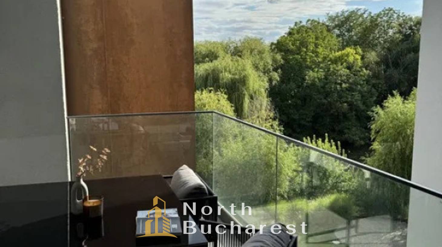 https://images.northbucharest.ro/UNxgfgUhhoVn_kQMWzKWrf8N6TF1SXh0nFXlTDdMM1M/watermark:0.75:so:0:30:0.39/resize:fill:1460:816:1/gravity:ce/bG9jYWw6Ly8vZXN0YXRlL2xyL2xjdDJpZm9jbWh1dmxyNC01ODFfNi5qcGc