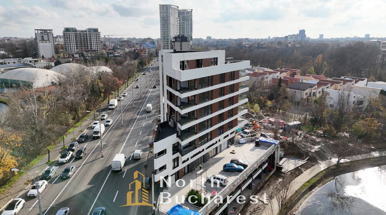 https://images.northbucharest.ro/UTYZpIBvYIK1meyk0U5BWtWAtPQmNV52BgP2b2Dha68/watermark:0.75:so:0:30:0.39/resize:fill:1460:816:1/gravity:ce/bG9jYWw6Ly8vZXN0YXRlL2xyLzkwZGFjYjBlLTBhYTctNDExNi1hMWIyLTFjODRmZTYyZDZjMi5qcGVn