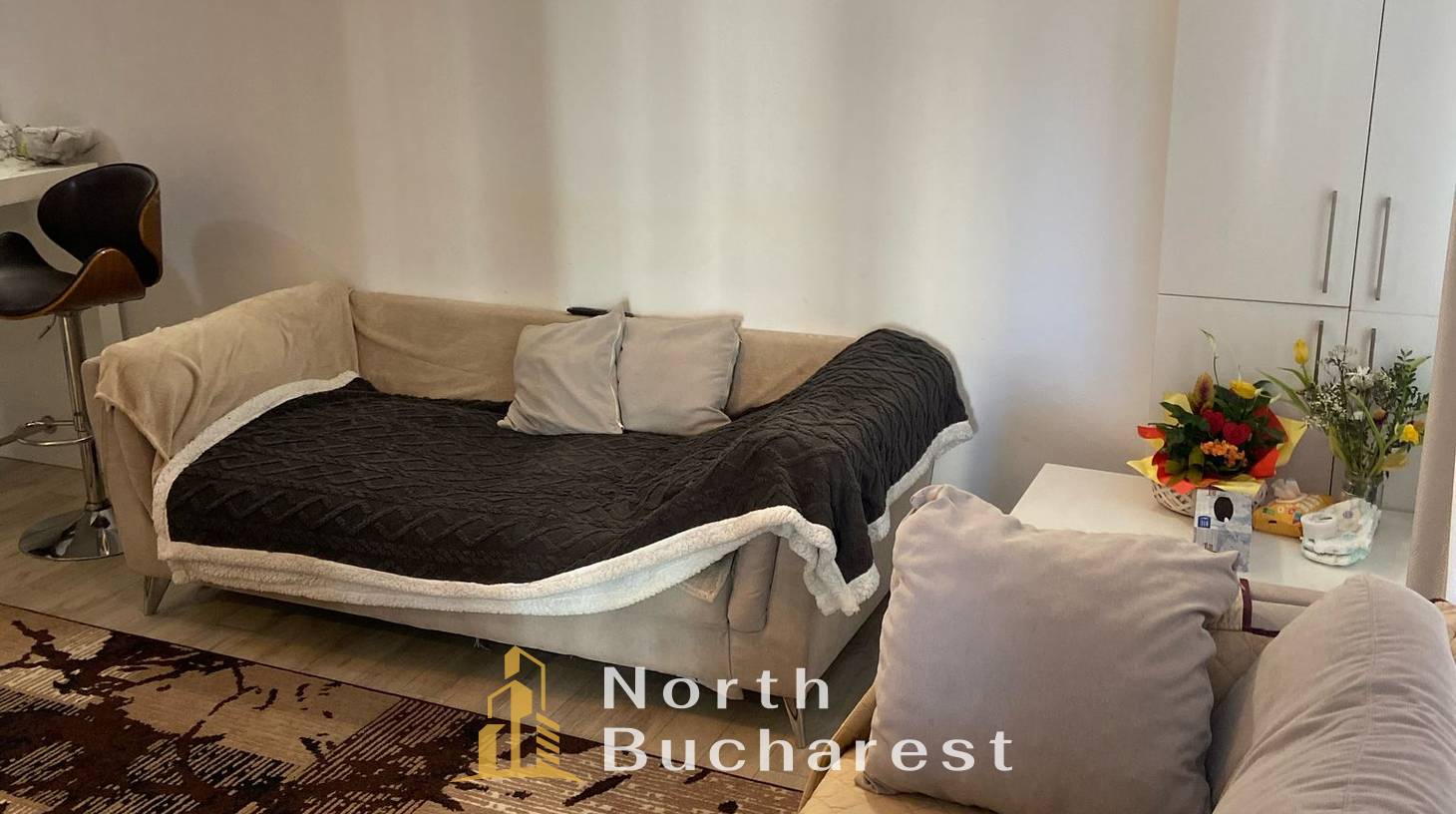 https://images.northbucharest.ro/UXCs3jnySD958Iys8PlOo1IWDoOjr1z0soBXdY-_TE0/watermark:0.75:so:0:30:0.39/resize:fill:1460:816:1/gravity:ce/bG9jYWw6Ly8vZXN0YXRlL2xyL2JjYjYzYzI4LWM2YjMtNDg2OC1hODhjLTkzZTRhMzk4ZGU5MC5qcGVn