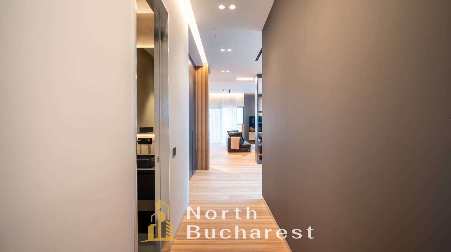 https://images.northbucharest.ro/UeveUcKrrehR3gOlrjU3OjqQKn4Mq_xWHTJPSDDNd0g/watermark:0.75:so:0:30:0.39/resize:fill:1460:816:1/gravity:ce/bG9jYWw6Ly8vZXN0YXRlL2xyLzQ3NjgxNjIyLTMxNzctNDRkOS1iZjhmLTViNjEyOTM4YmVmMy5qcGVn