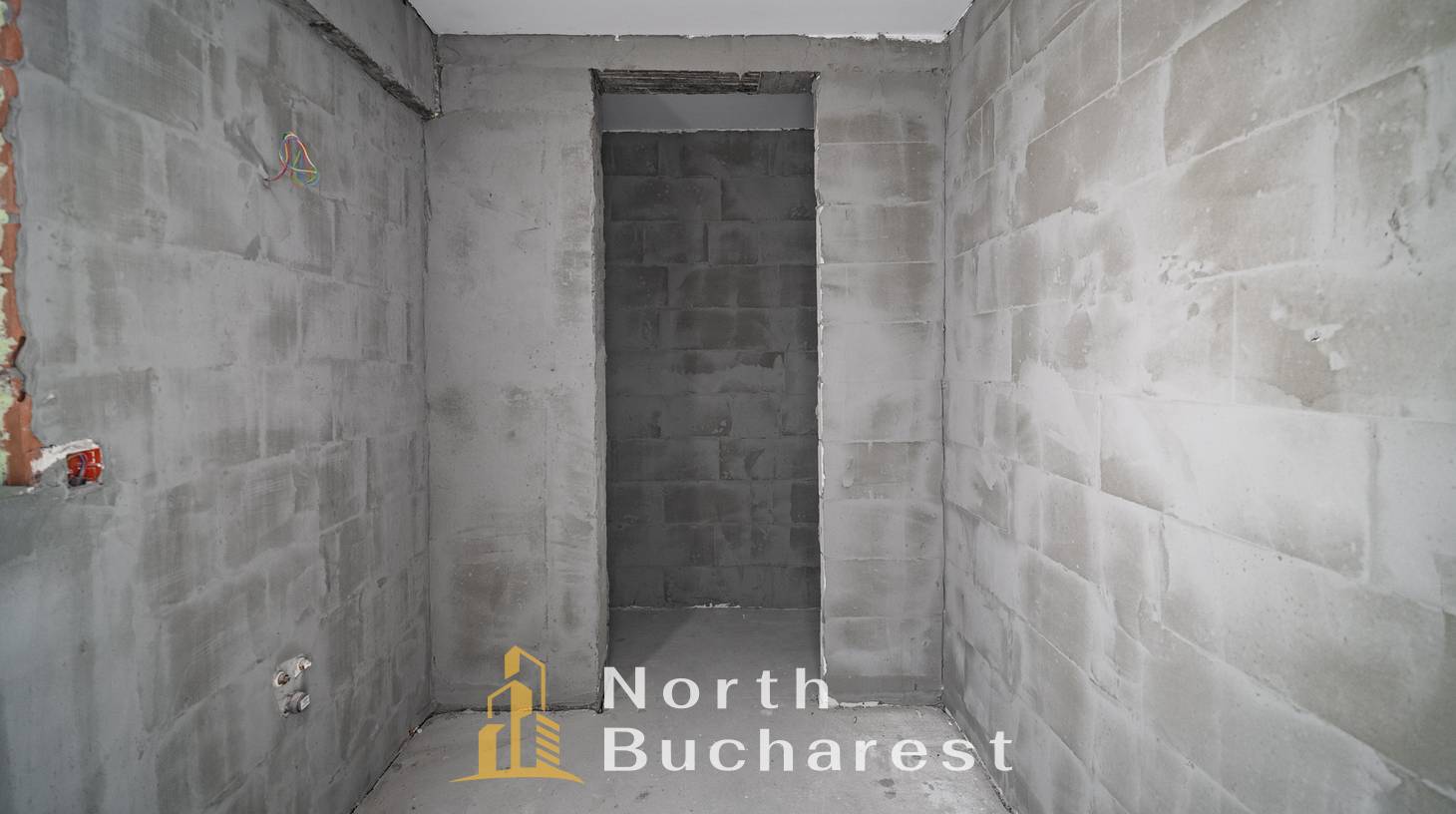 https://images.northbucharest.ro/Uy32erPxCA56w4FgCkooe_dlgEh5EmiJV_qkN2E8MUU/watermark:0.75:so:0:30:0.39/resize:fill:1460:816:1/gravity:ce/bG9jYWw6Ly8vZXN0YXRlL2xyLzJjYzY2MTJlLWJjOTctNDk1OC1iNDFlLTlkNzc2MDE0YjRhYi5qcGVn