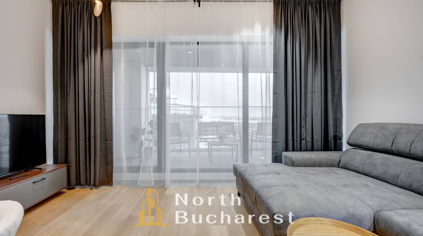 https://images.northbucharest.ro/VR6K2HoxtldnfjxPkccBuyY_fPQs2eMCMCndLFgGaOM/watermark:0.75:so:0:30:0.39/resize:fill:1460:816:1/gravity:ce/bG9jYWw6Ly8vZXN0YXRlL2xyLzQyODIxMTYwLWVmNDktNDQ2ZC05ZGY0LTAyYWZmOWExYjI0MS5qcGVn