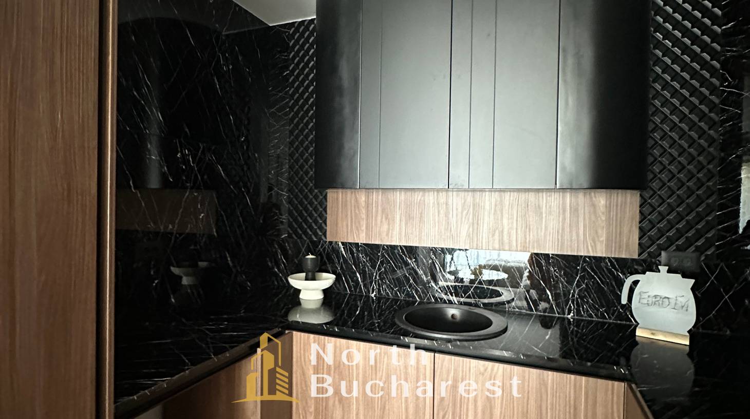 https://images.northbucharest.ro/VgilYhk7pMrRIIjeHOLwFzDs2AI8vJf1IfPSEqLe-ak/watermark:0.75:so:0:30:0.39/resize:fill:1460:816:1/gravity:ce/bG9jYWw6Ly8vZXN0YXRlL2xyL2U0NjE0OTc0LTk5ZDAtNGFiZi04MjgzLWIzNWIzNmVjNDVmYy5qcGVn