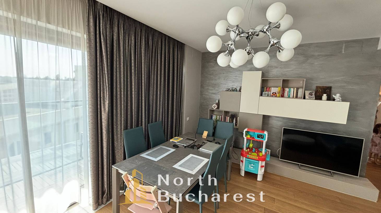 https://images.northbucharest.ro/Vl0azSl3rB_hUCPv8KhBJAeJ-ubzzTsH2Lecptbyzm4/watermark:0.75:so:0:30:0.39/resize:fill:1460:816:1/gravity:ce/bG9jYWw6Ly8vZXN0YXRlL2xyL2E2ZjMxYjkzLTQ2YjMtNGQ4Zi1hYjJkLTg3ZjI5YzZhOTdlYS5qcGVn