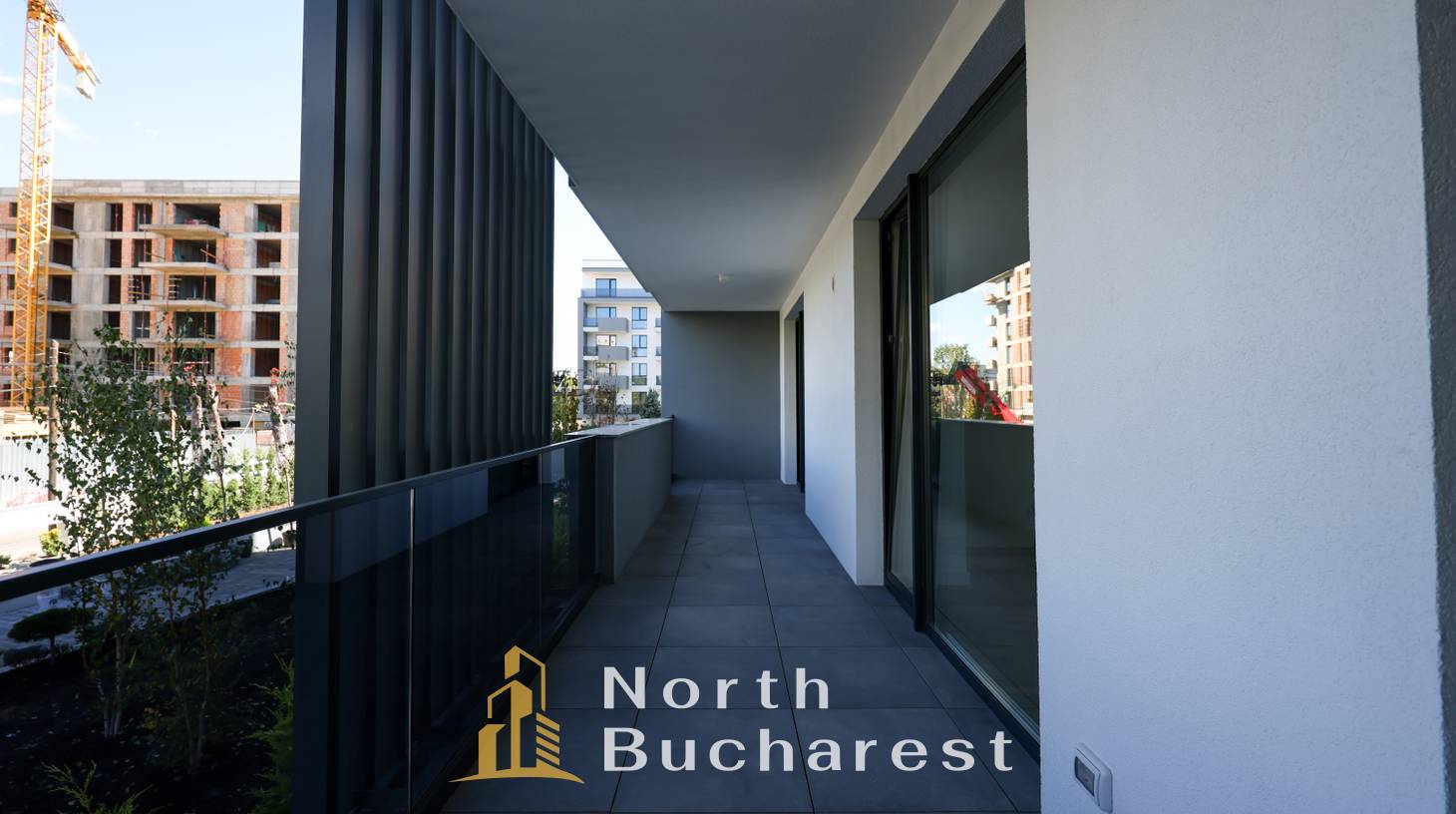 https://images.northbucharest.ro/WHiAyNyP6AlYMjKDm2NwZZTPAvoZuR97Biyv0yeenMw/watermark:0.75:so:0:30:0.39/resize:fill:1460:816:1/gravity:ce/bG9jYWw6Ly8vZXN0YXRlL2xyL2QyYmM3NGU5LTFmMDYtNDc0YS1hNWEzLTZkZTAwYTlkNzU5Yy5qcGVn
