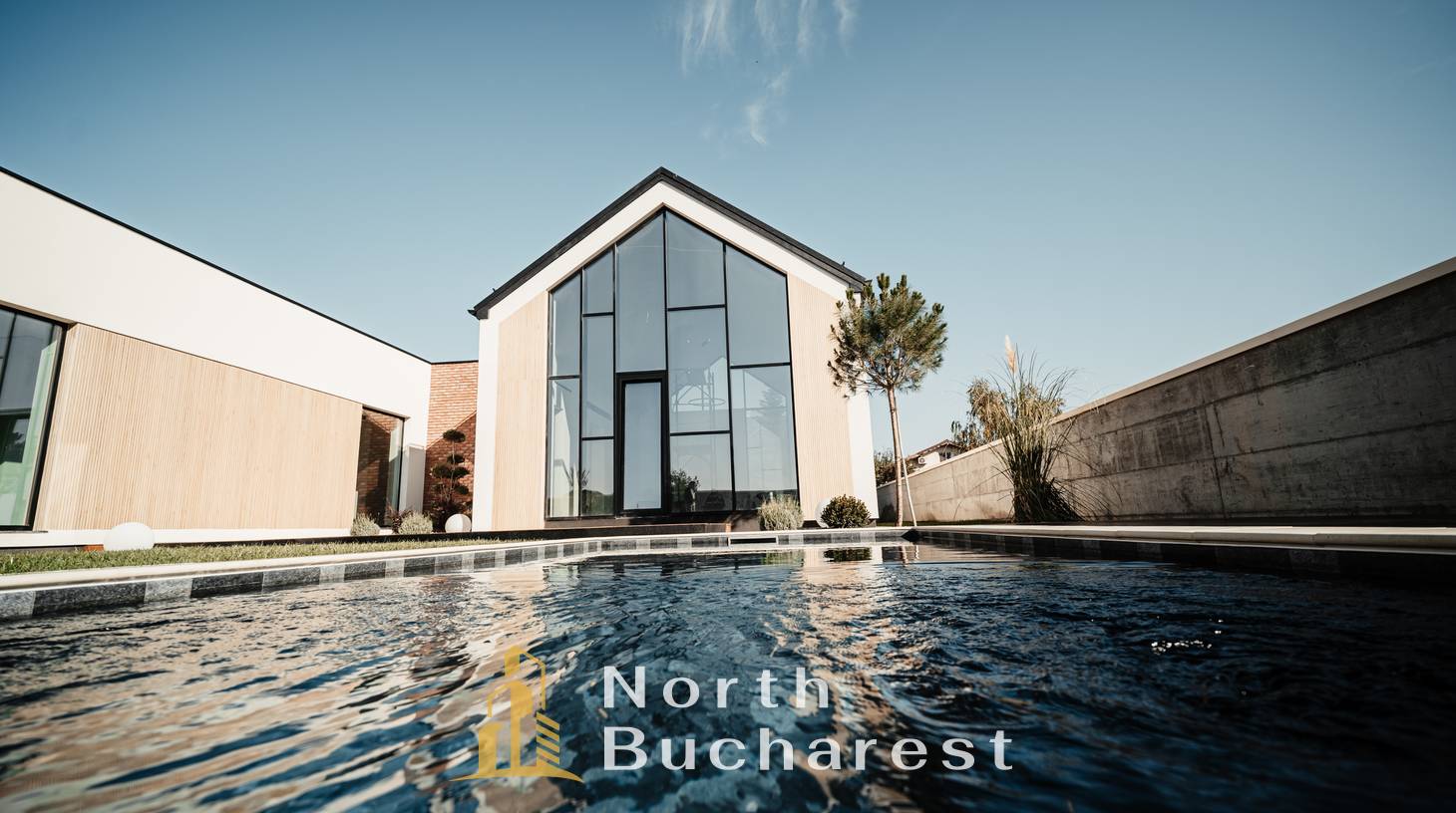 https://images.northbucharest.ro/WU-oqkP2TcPBTOQ1FSHekiGsxXqW_KAOnP1i-DJE0FM/watermark:0.75:so:0:30:0.39/resize:fill:1460:816:1/gravity:ce/bG9jYWw6Ly8vZXN0YXRlL2xyLzFiZTdiODIyLTIxZTYtNGM3MC1hMWE3LWQwZDY4NmU1ODUzNy5qcGVn