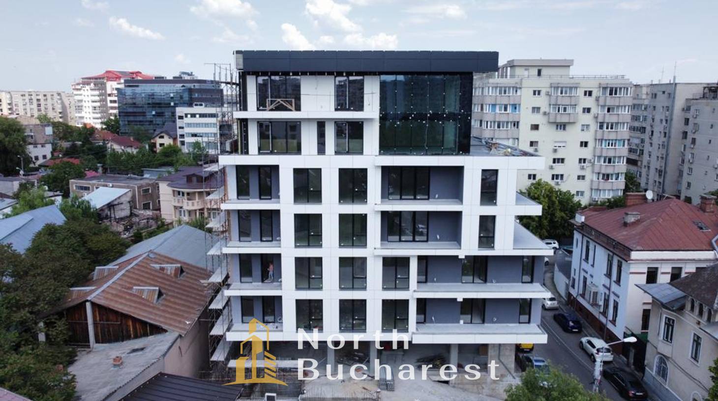 https://images.northbucharest.ro/Wv9My7CowuOpYcCJ9NFnpN1od35P7HTG_9kTgM9k7Ck/watermark:0.75:so:0:30:0.39/resize:fill:1460:816:1/gravity:ce/bG9jYWw6Ly8vY29tcGxleC9zbGlkZXMvMjEtMTYzMDA5LmpwZWc