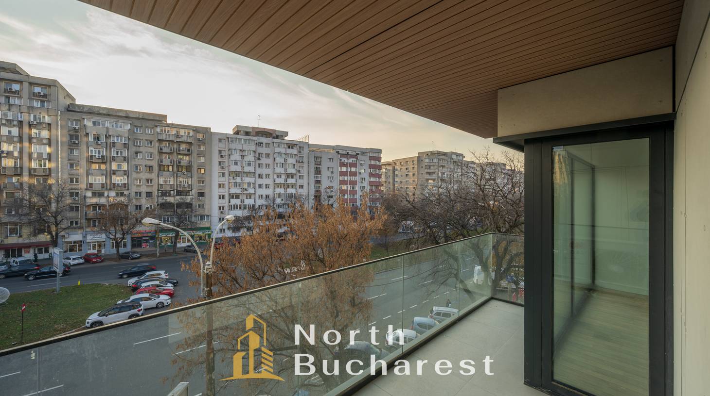 https://images.northbucharest.ro/WwE1HF8pxTRvpvVbl8tSS-eZM-AJlXUUH7xqZ-u-GfE/watermark:0.75:so:0:30:0.39/resize:fill:1460:816:1/gravity:ce/bG9jYWw6Ly8vZXN0YXRlL2xyL2YyMzk0MTQ2LWZhYzctNDQzYy04NWZkLWFmNzRhMDMxZmExZS5qcGVn