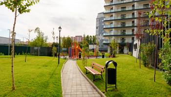 https://images.northbucharest.ro/Wz74TLRUjbWyk4BgFBImPOEqcwvVC8O2h5fho57rwAA/resize:fill:350:198:1/gravity:ce/bG9jYWw6Ly8vZXN0YXRlL2xyL2RmYWYzN2M4LTFkNWMtNDRkZS1iNTFhLTEzZTk1NDBlY2RhNC5qcGVn