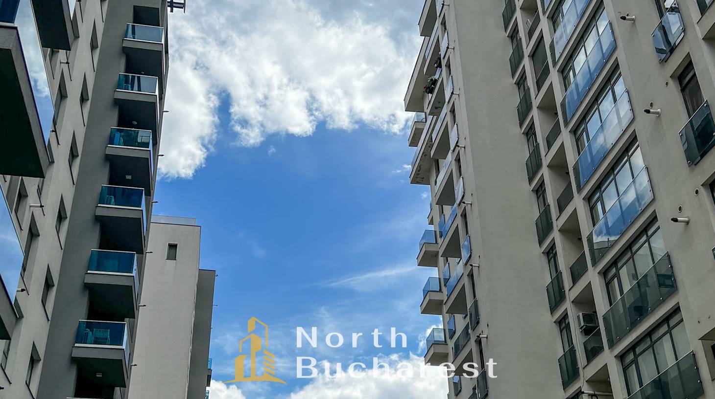 https://images.northbucharest.ro/Y1156U1nxI1xeT4OpkAqGJ1F0bre5hpW2eKtmqktuyg/watermark:0.75:so:0:30:0.39/resize:fill:1460:816:1/gravity:ce/bG9jYWw6Ly8vZXN0YXRlL2xyL2U3NjdjNjAxLWJkNmItNDAxZi05NTI2LTE2MTQ1Y2QyNTk2NS5qcGVn