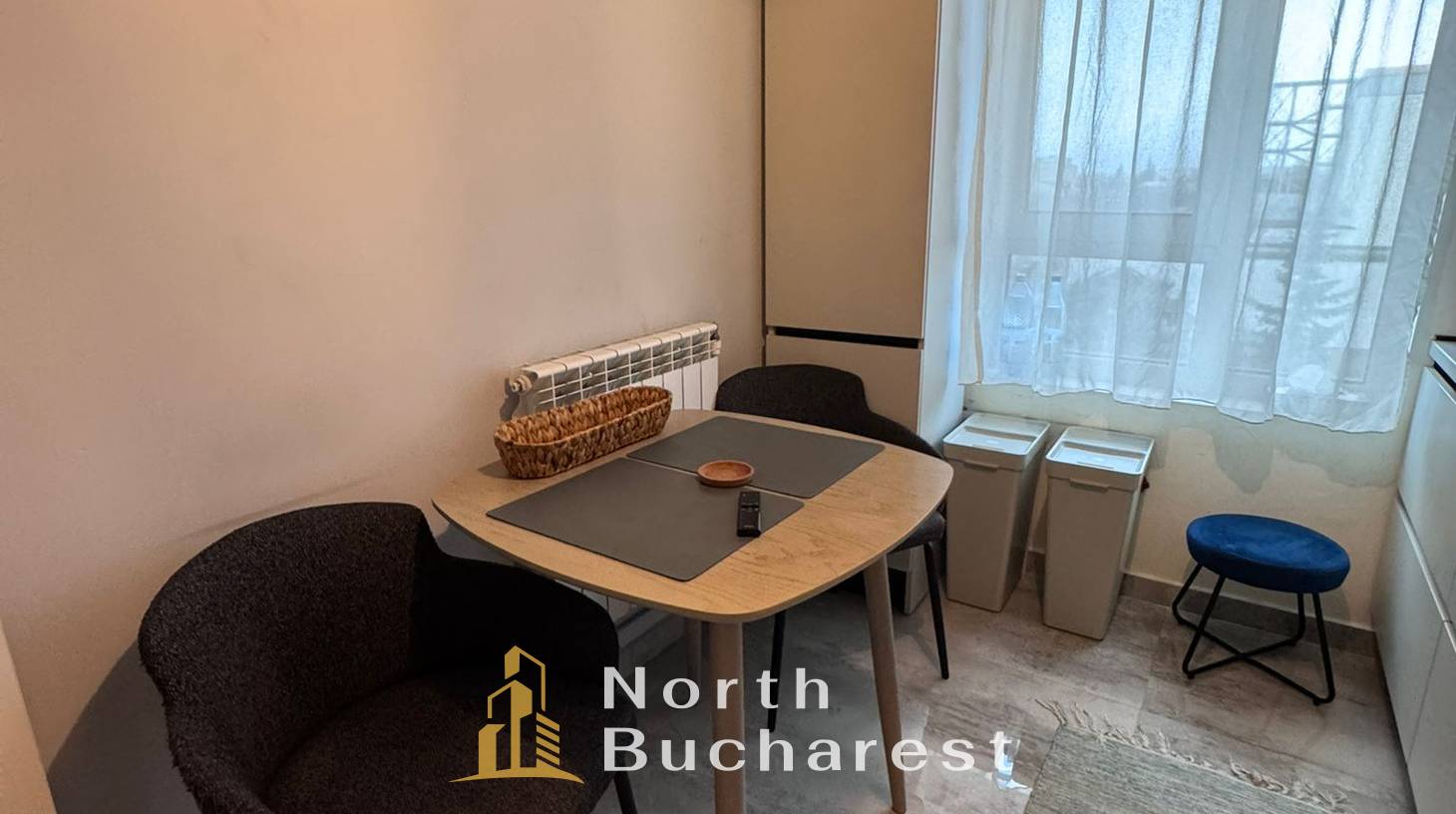 https://images.northbucharest.ro/Y8qq_fZef11Hy2mKVo6FScKBJfj-rM04txWiYGOfkcs/watermark:0.75:so:0:30:0.39/resize:fill:1460:816:1/gravity:ce/bG9jYWw6Ly8vZXN0YXRlL2xyL2RjYzg0NjQwLWM4OTYtNDU4Ny04NjdjLTUyNGQyOTZiZTlmYS5qcGVn