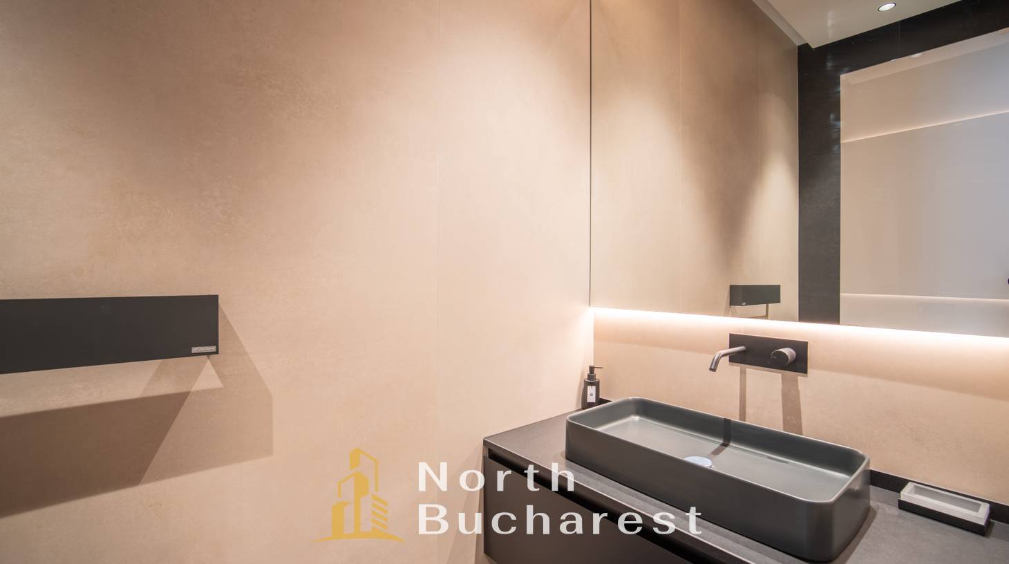 https://images.northbucharest.ro/YvBOWBiBTfyeqxfyRapbcm2bevNbsVAQGvP-GFnN6TU/watermark:0.75:so:0:30:0.39/resize:fill:1460:816:1/gravity:ce/bG9jYWw6Ly8vZXN0YXRlL2xyLzQ2MWMzOTQ0LThjNjEtNGI5Yi04N2M3LTE4NmIxMDVkNGJmZi5qcGVn