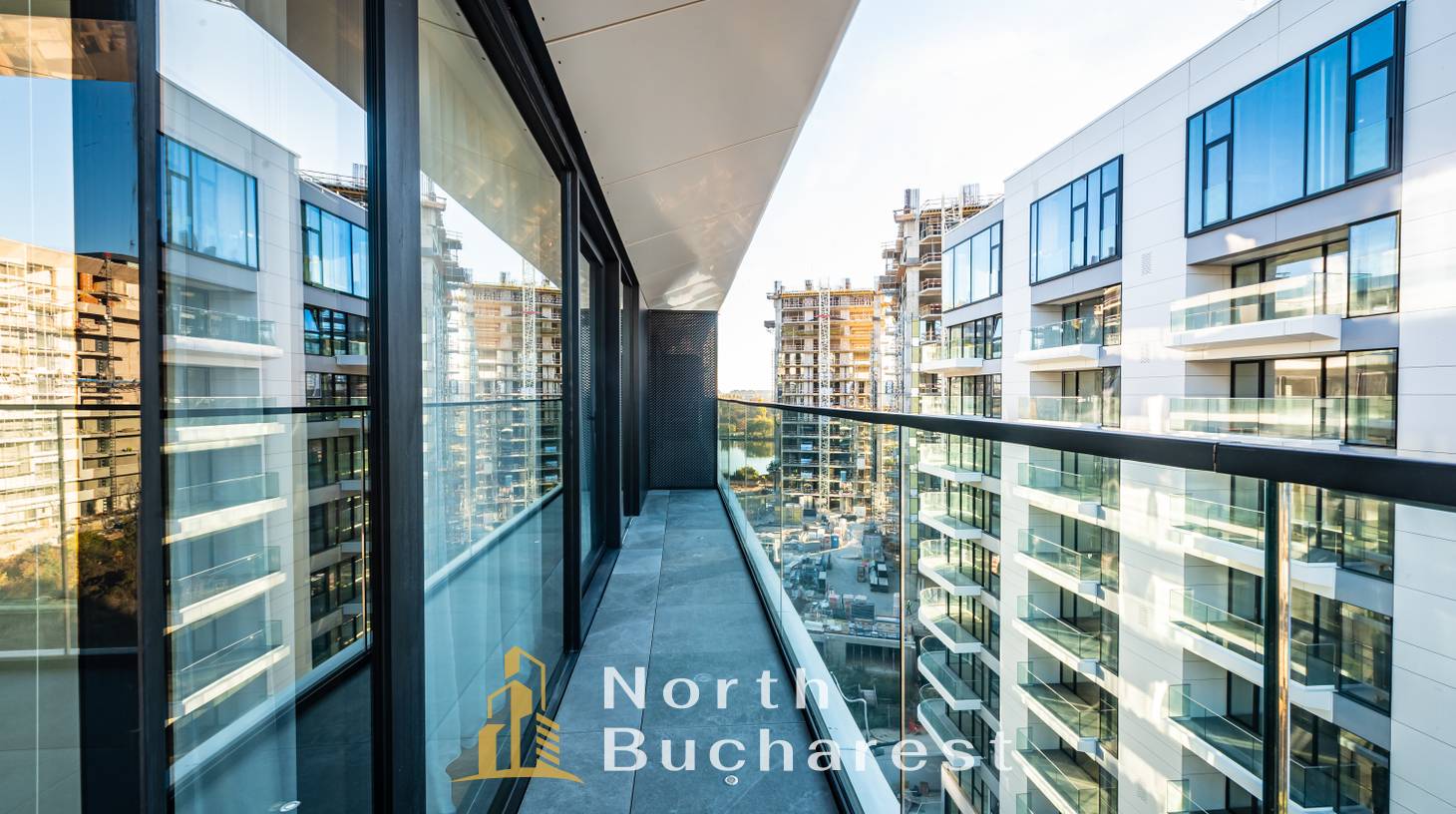https://images.northbucharest.ro/ZY5eSiQYlw71Pac42zy6QUiZjswZOuLh9F1ZnZUacB4/watermark:0.75:so:0:30:0.39/resize:fill:1460:816:1/gravity:ce/bG9jYWw6Ly8vZXN0YXRlL2xyLzhjYzU4NzgzLTBjOTgtNGEwOS05MGUwLWQyN2U3ZTQwOGNiMC5qcGVn