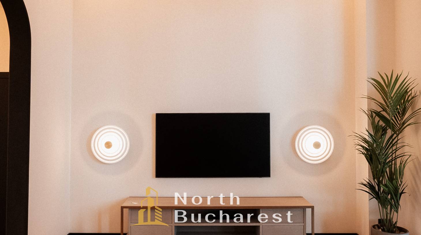 https://images.northbucharest.ro/_BHEVkpbZSUH8kERLcQFjYM2CA_IlFvNuVCgVCkQ65g/watermark:0.75:so:0:30:0.39/resize:fill:1460:816:1/gravity:ce/bG9jYWw6Ly8vZXN0YXRlL2xyL2MwODk5M2MzLTgyMTUtNGFlNS05YmY4LWUzZmYzODdkYjFlMC5qcGVn
