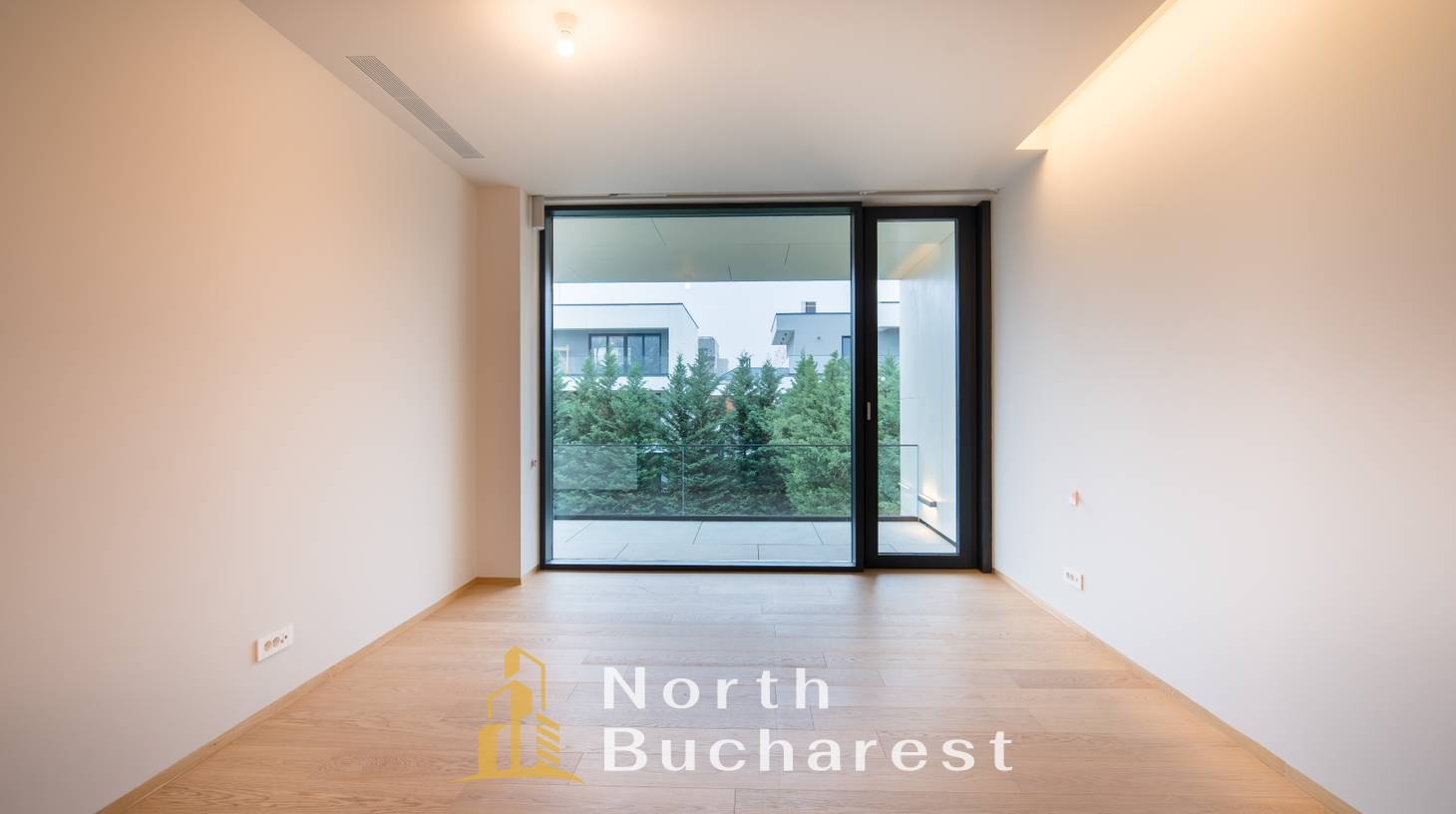 https://images.northbucharest.ro/_J0p134Qkk32NiClhBRFea8OKco-Td36kV_UvBTrOhU/watermark:0.75:so:0:30:0.39/resize:fill:1460:816:1/gravity:ce/bG9jYWw6Ly8vZXN0YXRlL2xyLzc5MGMxNDAwLTc0NTAtNDQ2Ni1hZWJhLTQyNzU5NGFkMDczNi5qcGVn