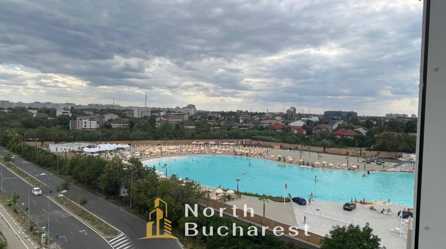 https://images.northbucharest.ro/_TMtZbB5IHZIuYWQ9O3Joh6W64BjN3dOOvGH5reBQ0M/watermark:0.75:so:0:30:0.39/resize:fill:1460:816:1/gravity:ce/bG9jYWw6Ly8vZXN0YXRlL2xyLzA3a2RjdWw0dWwxYjRtMi01NTRfMC5qcGc