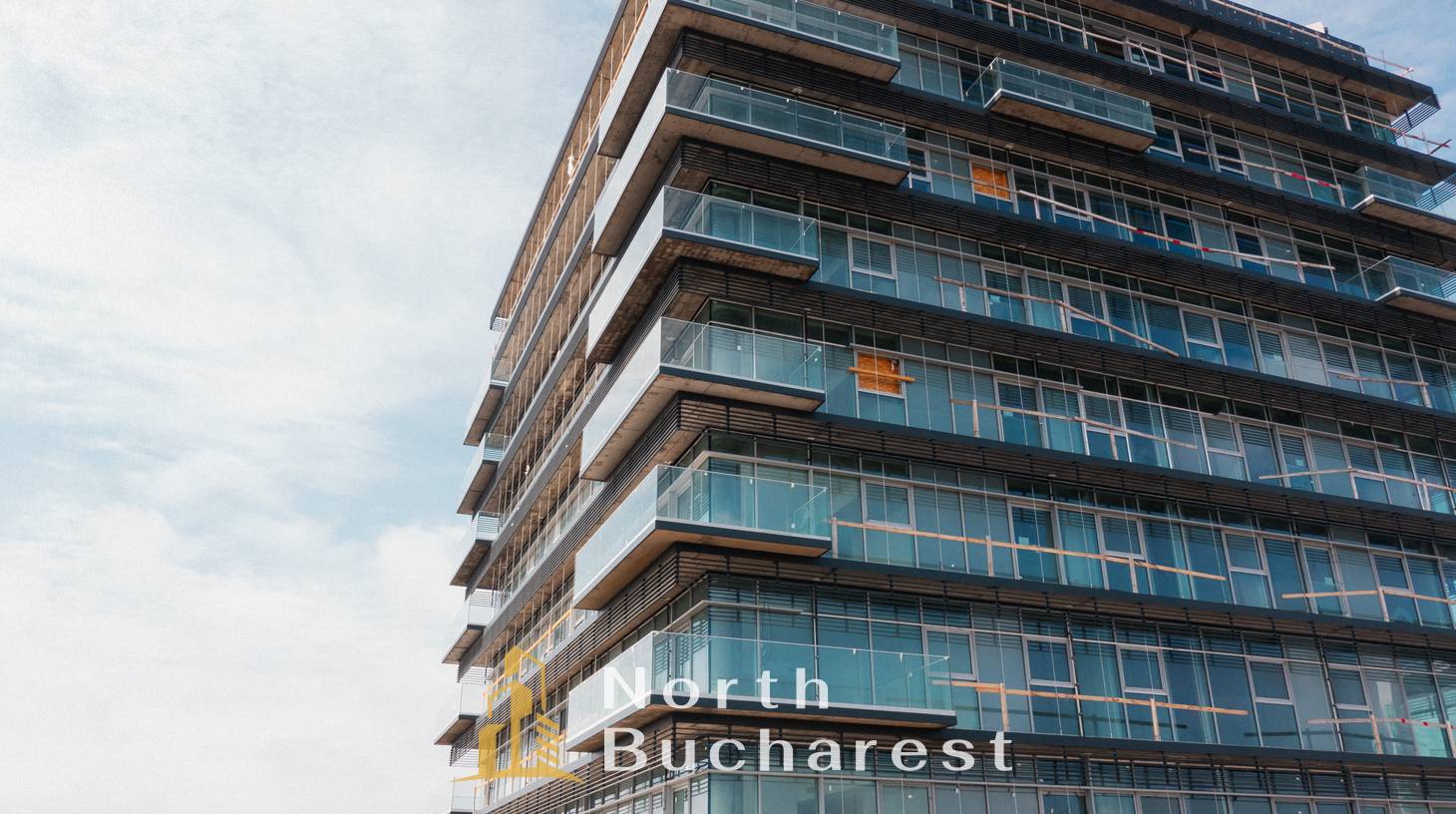 https://images.northbucharest.ro/_fbWTnj5tik5YK86I5fVapvJWScahCTQ3PYNOIoaT6Q/watermark:0.75:so:0:30:0.39/resize:fill:1460:816:1/gravity:ce/bG9jYWw6Ly8vZXN0YXRlL2xyL2NkZDc4ODdhLTM4NDAtNDE2MS1iYmY2LWQ2MWU3MzY5ZjE2OS5qcGVn