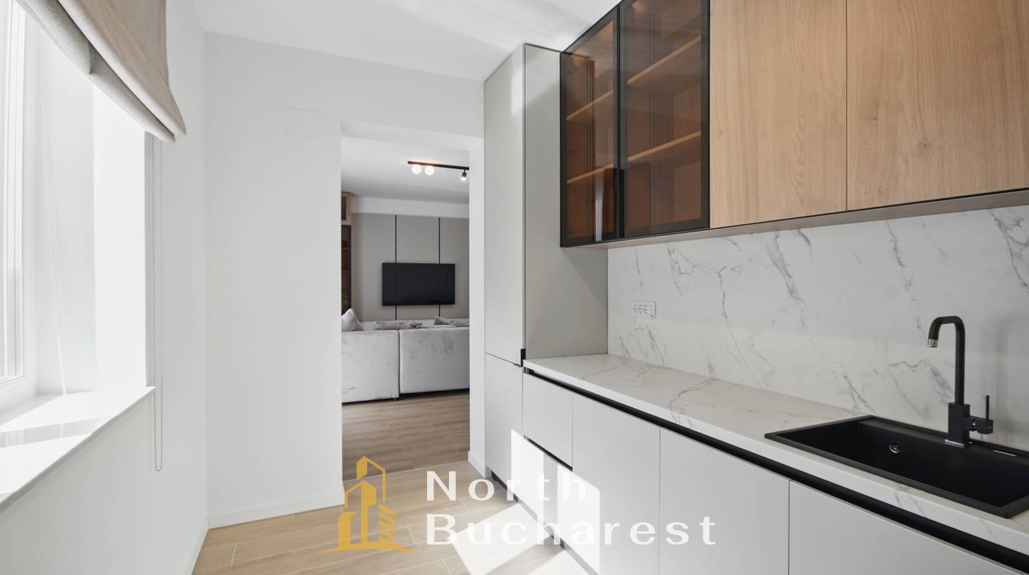 https://images.northbucharest.ro/_jzkkEUa-wAlcy7HKpYZ6JcnweLqMtAIq5GipDPn_Wc/watermark:0.75:so:0:30:0.39/resize:fill:1460:816:1/gravity:ce/bG9jYWw6Ly8vZXN0YXRlL2xyLzBmZWExMzY1LTk4ZWQtNDk0MS05YWNiLTYyMmEzNDE5YjJiZC5qcGVn