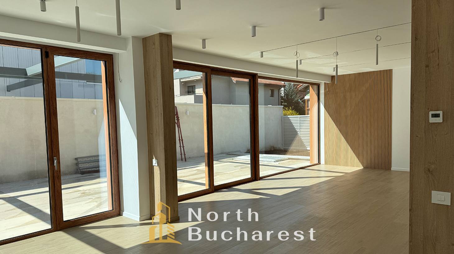 https://images.northbucharest.ro/aAQv4xSLNlM23DZhKllLR8Zs3Z2Thb_r96DgLTHuDjQ/watermark:0.75:so:0:30:0.39/resize:fill:1460:816:1/gravity:ce/bG9jYWw6Ly8vZXN0YXRlL2xyLzhmOTE0MDQ3LWE4MGUtNGQxZS05OWYxLWNiYTQ1NjBjODNmOC5qcGVn