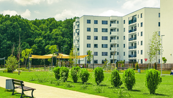 https://images.northbucharest.ro/aTeKzbt_jZg8axULNRvHwucnnbfKz3MmHrzjvPj-Fqk/resize:fill:350:198:1/gravity:ce/bG9jYWw6Ly8vZXN0YXRlL2xyLzllNzkyYjg2LTNhM2UtNDVjZS1hY2ZmLTQxYzU0YzM1ODI5ZC5qcGVn