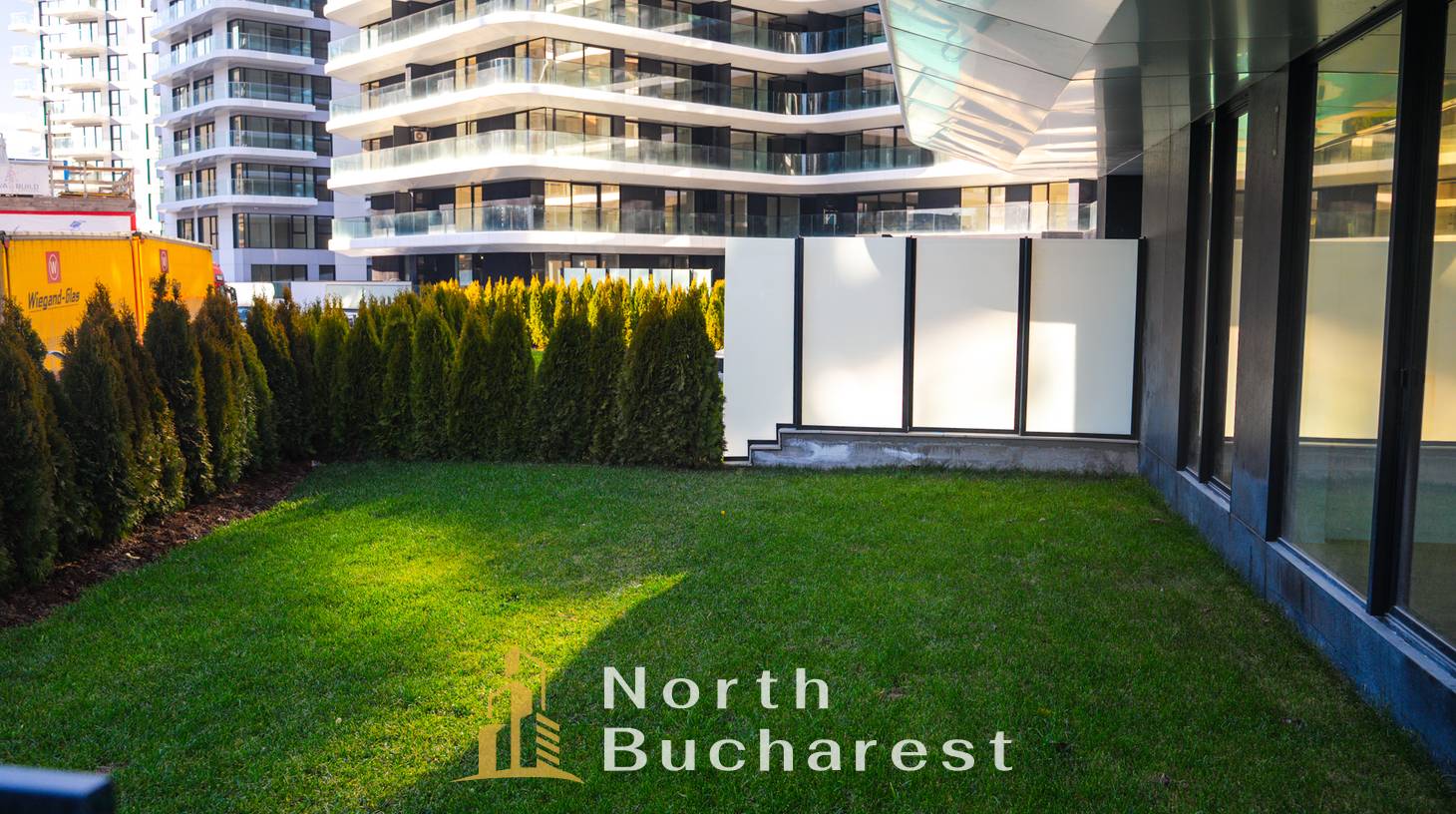 https://images.northbucharest.ro/agrxdVbgDQequmd88vPTmiLnhI2fhwSuklw6cUy-vUU/watermark:0.75:so:0:30:0.39/resize:fill:1460:816:1/gravity:ce/bG9jYWw6Ly8vZXN0YXRlL2xyL2ZmYjViZGU2LTA3Y2QtNDdlOS1iOWUzLWY1NzU4MDA4YzhjZC5qcGVn