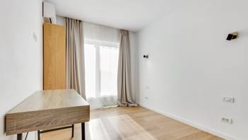 https://images.northbucharest.ro/b1XxHRUpKHCCTESqASKzLGwZGf3wdJGF9uGIUEV1UoM/resize:fill:350:198:1/gravity:ce/bG9jYWw6Ly8vZXN0YXRlL2xyL2ZjNDlhY2EzLWY5ODItNDhiZi05MjdmLTBlNjMyOWM4ODhiMi5qcGVn