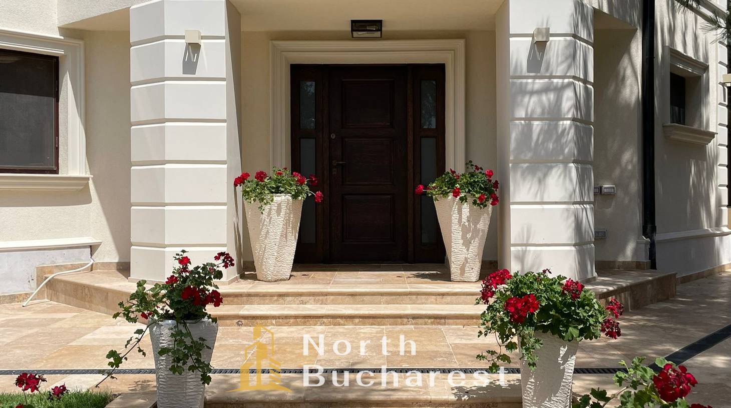 https://images.northbucharest.ro/bLuCwJ73eSqjWfypbPVM4WaKEEqvDPctkYFUEsfdKo4/watermark:0.75:so:0:30:0.39/resize:fill:1460:816:1/gravity:ce/bG9jYWw6Ly8vZXN0YXRlL2xyLzI4YWUyYTg4LTQ4NjItNGU5Ni1hZjU5LTkyM2RiY2I3MjMxMi5qcGVn