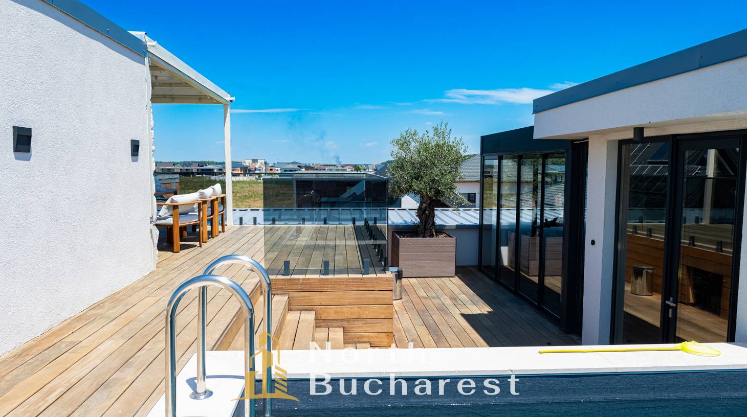 https://images.northbucharest.ro/cv8DFeygo_qOWE1oYFBlUtLRAxbcrio5M33MnbjCDjQ/watermark:0.75:so:0:30:0.39/resize:fill:1460:816:1/gravity:ce/bG9jYWw6Ly8vZXN0YXRlL2xyLzljZWY1Zjg5LWI5NDAtNDkxYy05MjRkLTgyODJhMWIwN2I3YS5qcGVn