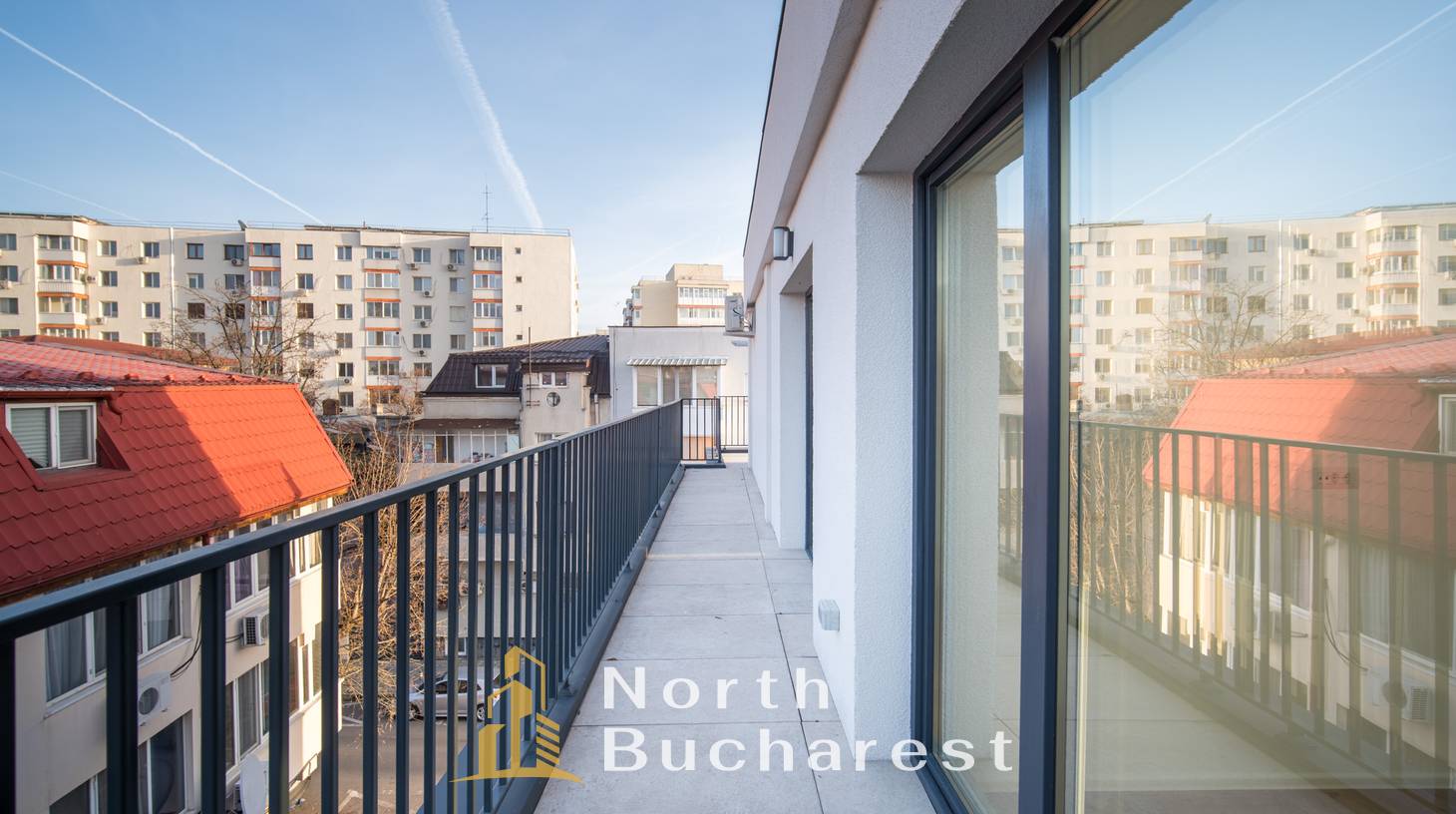 https://images.northbucharest.ro/dEYzAKppHkqHOx7s4EEwzt-ZkvpDlt-hUa_tA6HVFCM/watermark:0.75:so:0:30:0.39/resize:fill:1460:816:1/gravity:ce/bG9jYWw6Ly8vZXN0YXRlL2xyLzUxZDI2NzA4LTFiZDctNDY0ZS04MTcxLWQxMGNhODFhMmU2MS5qcGVn