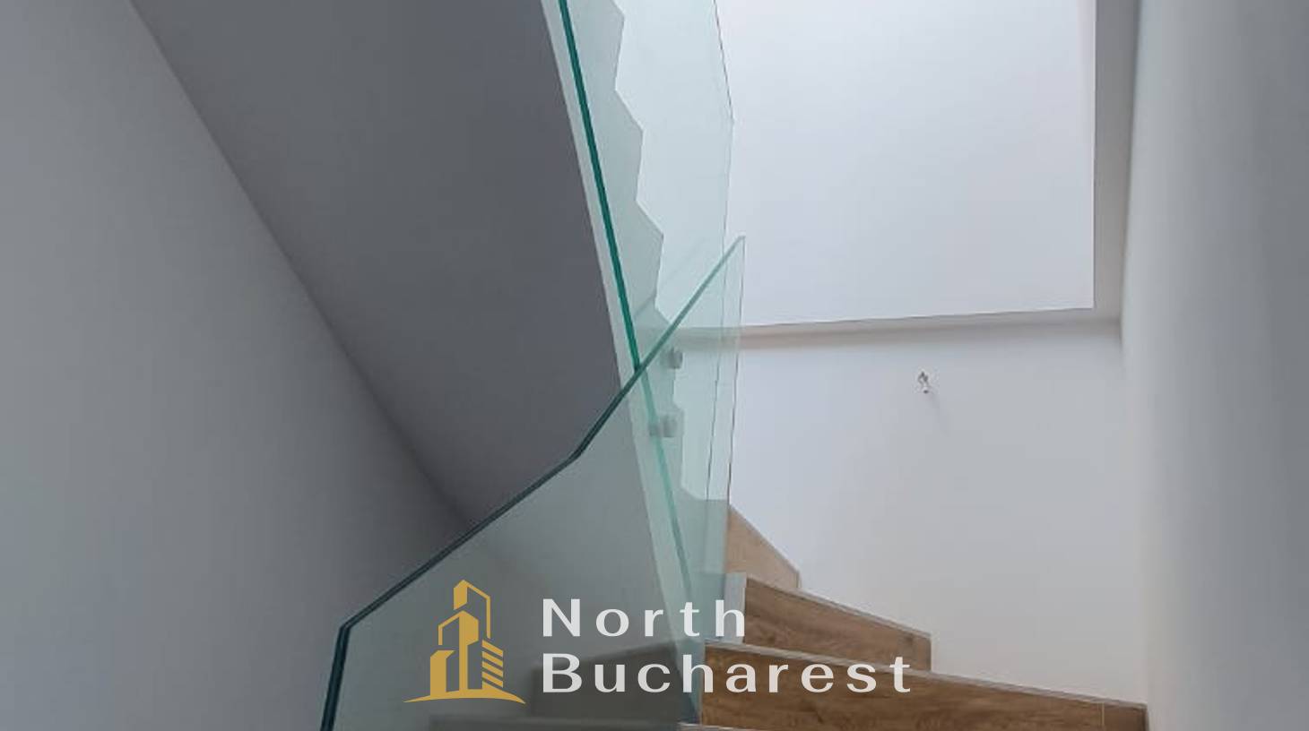 https://images.northbucharest.ro/eJvbAch3tlQUfr_iBlDsgMICAMR9EPWlJ14VZvgo-Qs/watermark:0.75:so:0:30:0.39/resize:fill:1460:816:1/gravity:ce/bG9jYWw6Ly8vZXN0YXRlL2xyLzRlMTk5ZjY5LTI0YWYtNDE1Zi04YTFjLTYyM2I3NWU4NDY0MC5qcGVn