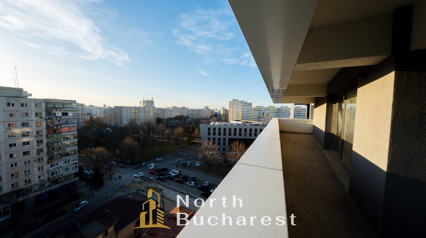 https://images.northbucharest.ro/etFwDzM_oGXB9eF6Y7aGJzEtLEIVJdHlZnNMyXyzxVc/watermark:0.75:so:0:30:0.39/resize:fill:1460:816:1/gravity:ce/bG9jYWw6Ly8vZXN0YXRlL2xyL2JoYzhtdGoxcWdya3Vtdi0yNThfMi5qcGc