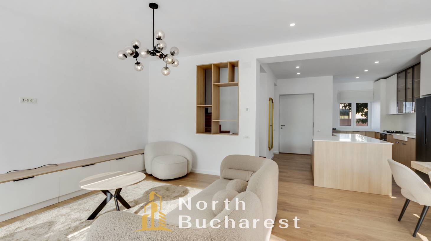 https://images.northbucharest.ro/fEcKpr3zdKIsRnFGUhjs_OOKcaab1zaTCj4ZUuw-b-s/watermark:0.75:so:0:30:0.39/resize:fill:1460:816:1/gravity:ce/bG9jYWw6Ly8vZXN0YXRlL2xyLzVjNTBjNDM4LTg0YzgtNDcwOS05OWE1LWVjY2IyZjlhODBlNS5qcGVn