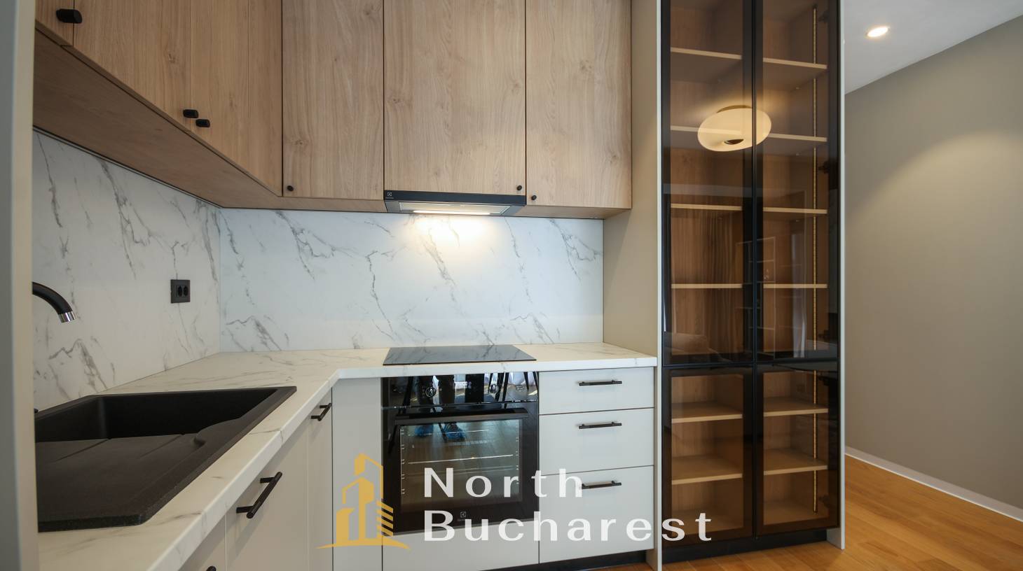 https://images.northbucharest.ro/fluM48LsvHQFI08fGz_B0QdDk5sX3E3Gt7mIjM6jE5o/watermark:0.75:so:0:30:0.39/resize:fill:1460:816:1/gravity:ce/bG9jYWw6Ly8vZXN0YXRlL2xyLzVjMjJmMTc3LWY1ODYtNDdjOC04MGE4LTBiY2Q0MzgzZTJiNi5qcGVn