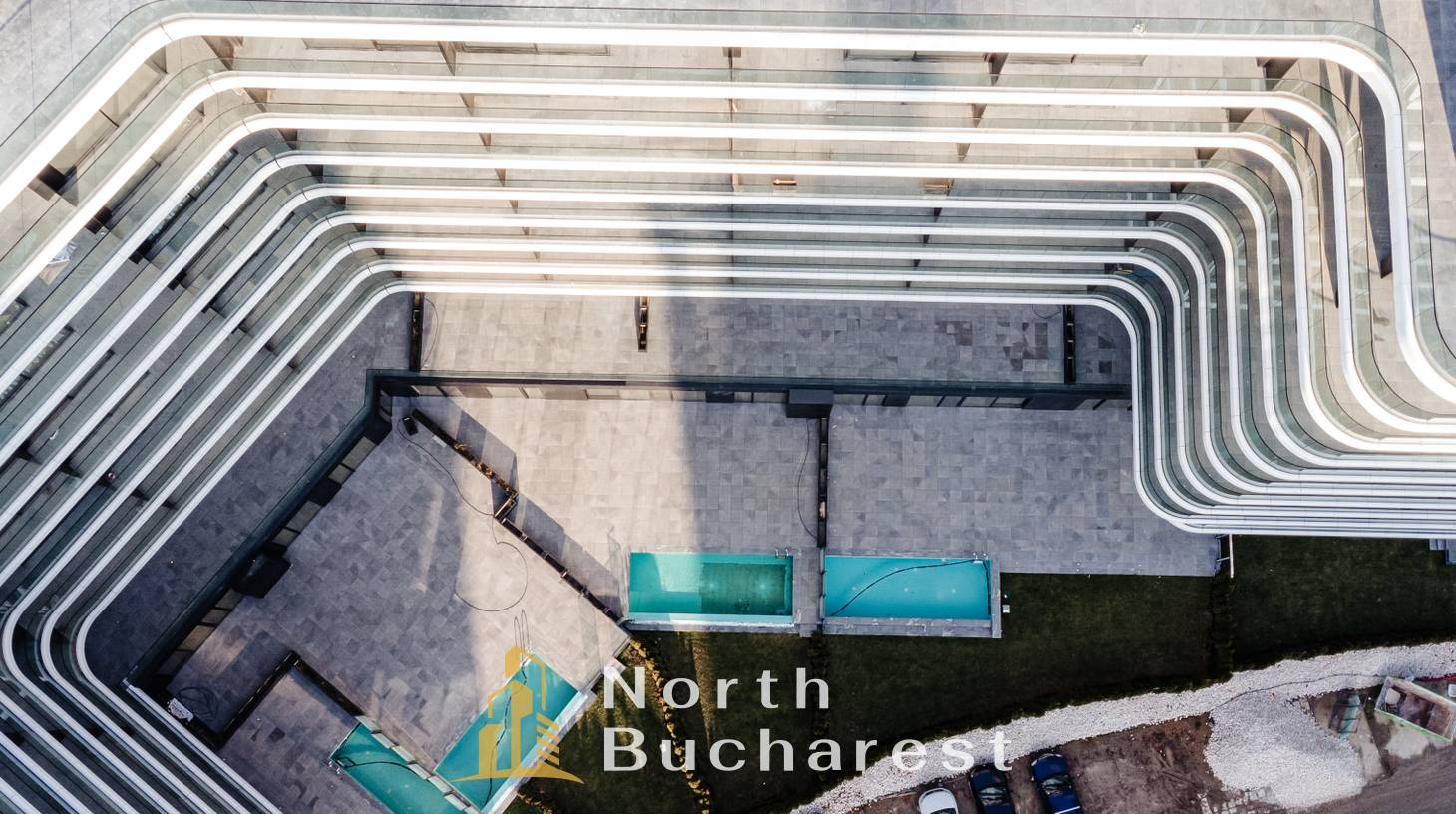 https://images.northbucharest.ro/g4QxXmMK24f-B0SNRodiqLqlMeFz83Z3WNAr80RKlJE/watermark:0.75:so:0:30:0.39/resize:fill:1460:816:1/gravity:ce/bG9jYWw6Ly8vZXN0YXRlL2xyLzUwYzlkMWViLWZlMTAtNDgwOC05MjJmLWI2MzkzNjVhMThkMC5qcGVn