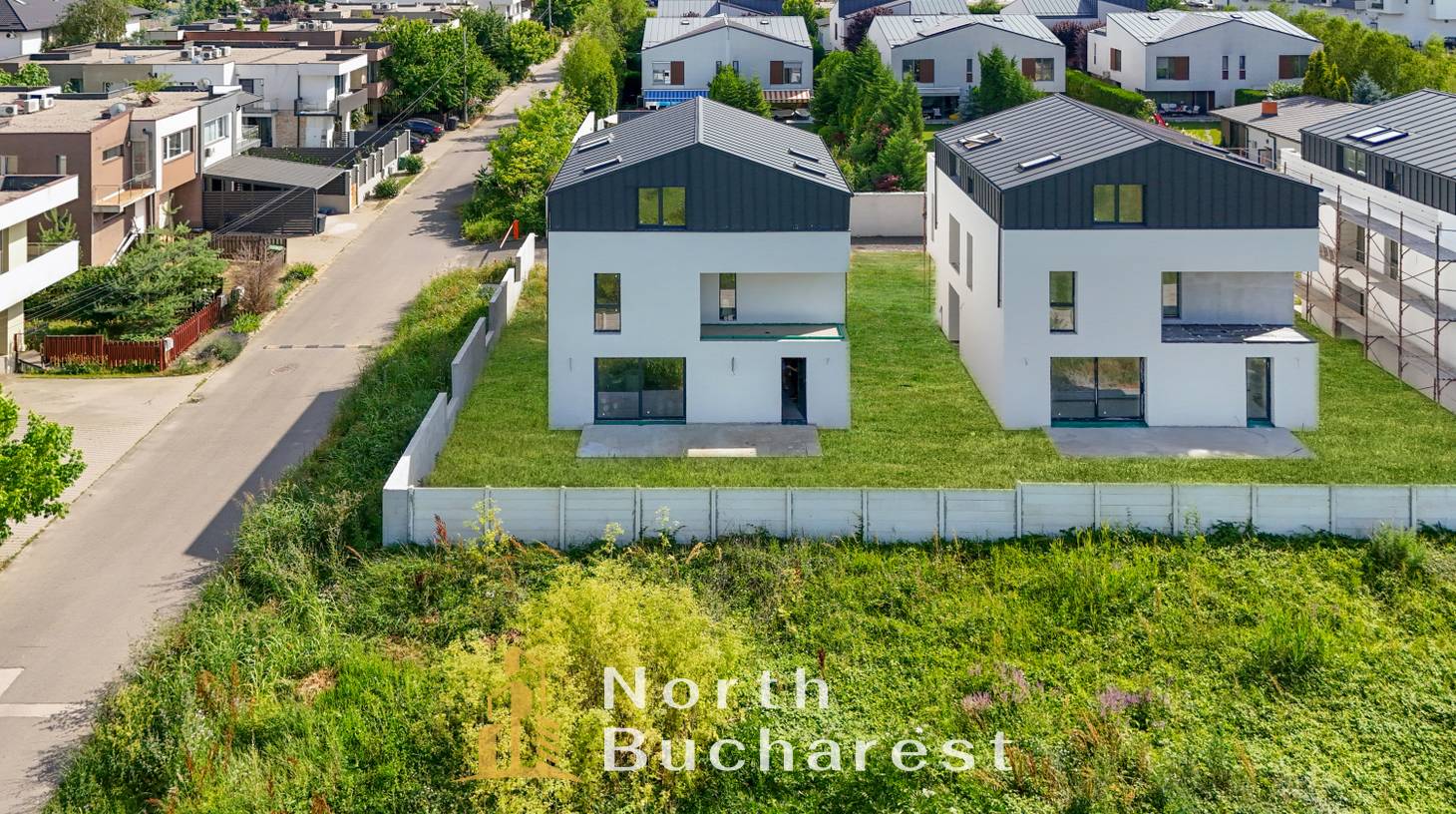 https://images.northbucharest.ro/gRzACfXf5G26G9L7QCxeKm7buoapB1OI72dCD2_Y3Z4/watermark:0.75:so:0:30:0.39/resize:fill:1460:816:1/gravity:ce/bG9jYWw6Ly8vZXN0YXRlL2xyL2UxYjE5NWY4LWIyNDctNDA2NC05Y2I5LWYzMjU0ODUzNjZkYy5qcGVn
