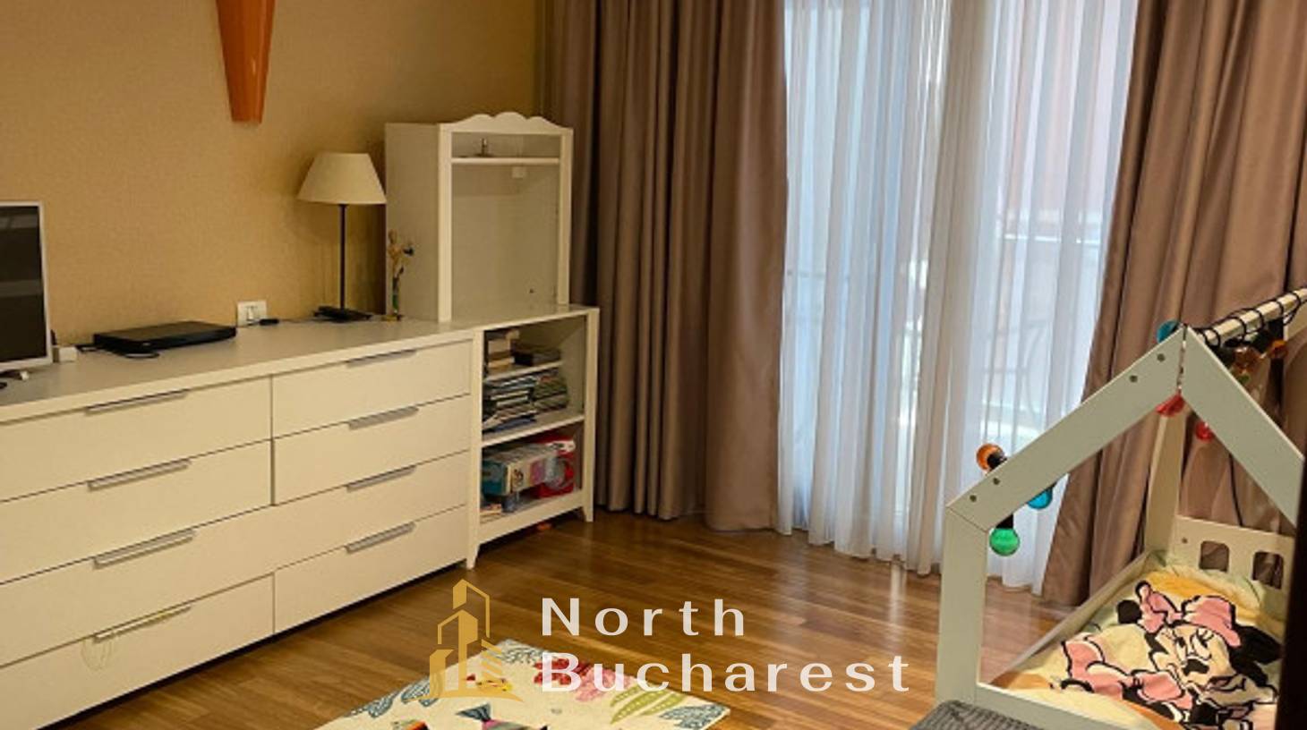 https://images.northbucharest.ro/hUrKMx-UjCCcYuWwf_KOaHRF_V6tL0Vw-J-Bm65R0Ok/watermark:0.75:so:0:30:0.39/resize:fill:1460:816:1/gravity:ce/bG9jYWw6Ly8vZXN0YXRlL2xyL21hdWFsMDMxaTRsemg1ZC00NjBfNi5qcGc