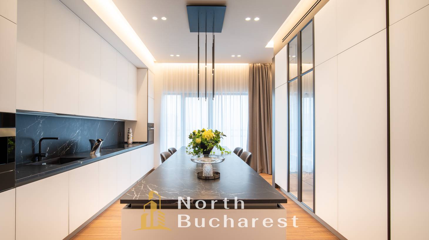 https://images.northbucharest.ro/heHKH9XEvY8CMJ-hHp5MePWhkodcG5fevHkHdRyqm-k/watermark:0.75:so:0:30:0.39/resize:fill:1460:816:1/gravity:ce/bG9jYWw6Ly8vZXN0YXRlL2xyLzJjNTlhYjFmLTA1NzYtNDc2Ny04NzcxLWYzNmM2YzNhMjdjYi5qcGVn