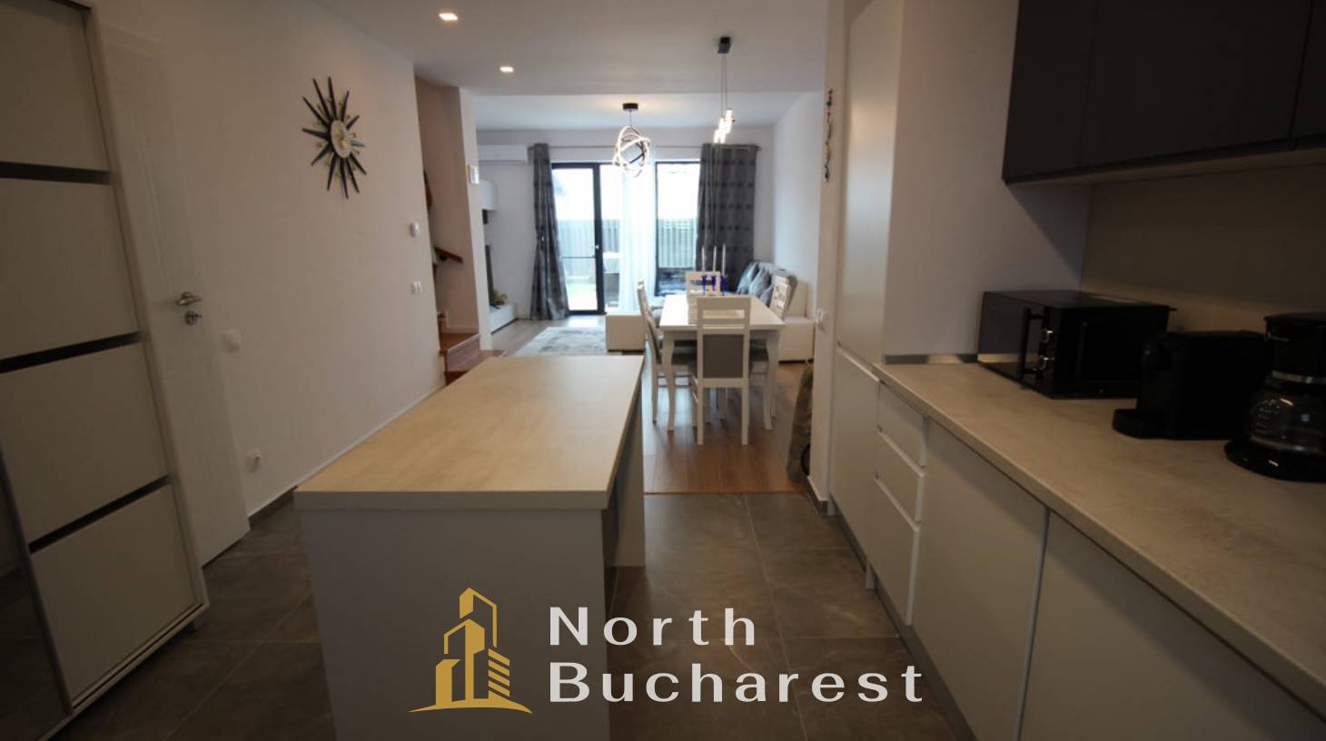 https://images.northbucharest.ro/i-H5inMP5vxmLFPgKz8XvARjbuuw9hgxw3HrQgGajWc/watermark:0.75:so:0:30:0.39/resize:fill:1460:816:1/gravity:ce/bG9jYWw6Ly8vZXN0YXRlL2xyL3YzdHRsZGRjdHRyb2Zndi03NTFfMTEuanBn