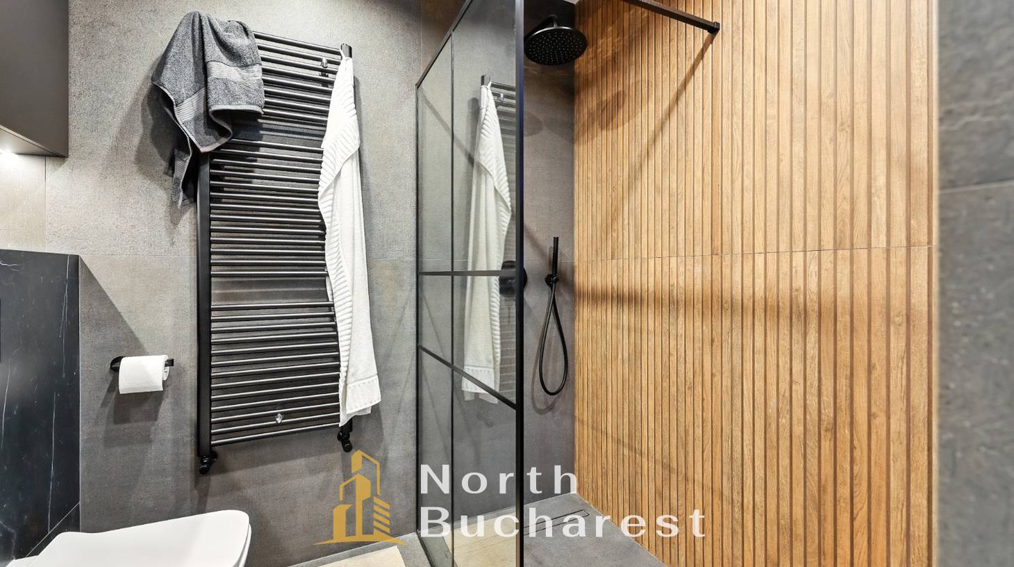 https://images.northbucharest.ro/iB5flYhszuML7hLpa1xgq8OvM_JVZc7JcEZP12w_vsY/watermark:0.75:so:0:30:0.39/resize:fill:1460:816:1/gravity:ce/bG9jYWw6Ly8vZXN0YXRlL2xyLzc0ZTRmOGQ1LTgxY2YtNDhkZC04MWI4LWIxN2M0NzhhODk5Zi5qcGVn
