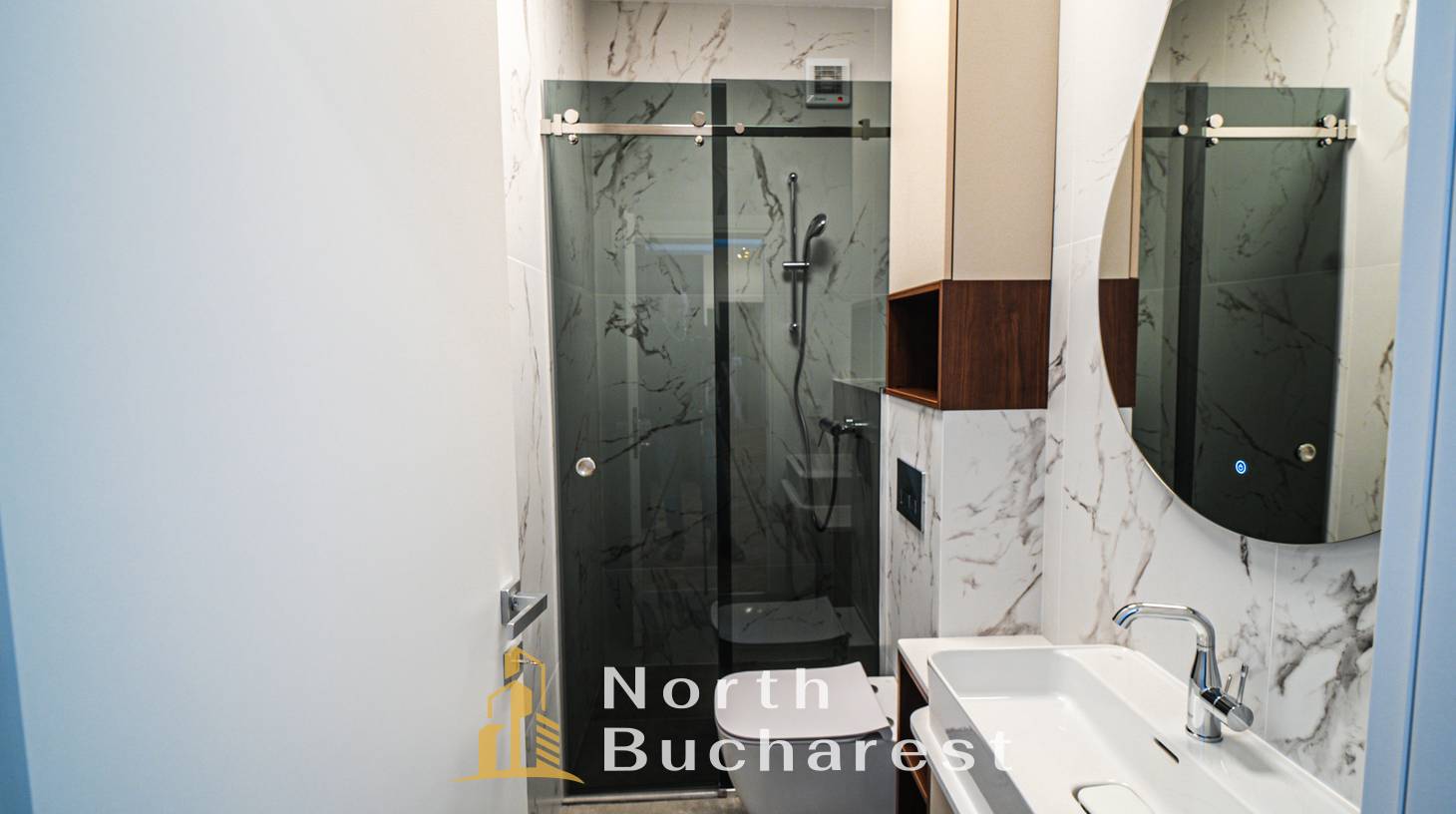 https://images.northbucharest.ro/iHNcsMDHQaJg6b--s2GLtzhEBR613vOfck3L4QN65Eg/watermark:0.75:so:0:30:0.39/resize:fill:1460:816:1/gravity:ce/bG9jYWw6Ly8vZXN0YXRlL2xyL2QxODQ5YmM1LTM0YjEtNDQ1ZC04ZWQ1LTY4YjY5YWQ0ZDkwMS5qcGVn