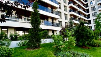 https://images.northbucharest.ro/iI8H3eLMCoEF_EEV6d628u3pwK9LY3HgBWiJG8yj5KU/resize:fill:350:198:1/gravity:ce/bG9jYWw6Ly8vZXN0YXRlL2xyLzkxZGI1MDUzLTUyYTAtNDE5OS1iZjEyLThiNDlmYzdkYzE4YS5qcGVn