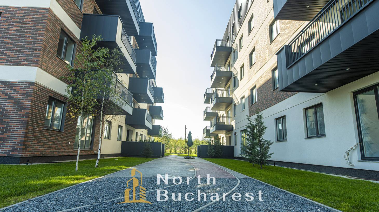 https://images.northbucharest.ro/iR22eOThkyl4GK_QjLpVD0RLIxTlAHag0J3glYknqTo/watermark:0.75:so:0:30:0.39/resize:fill:1460:816:1/gravity:ce/bG9jYWw6Ly8vY29tcGxleC9zbGlkZXMvZTk2ZDVmMDUtNWM0Mi00NTIyLTg1ZGYtNzczZDJhMjRjMDY5LmpwZWc