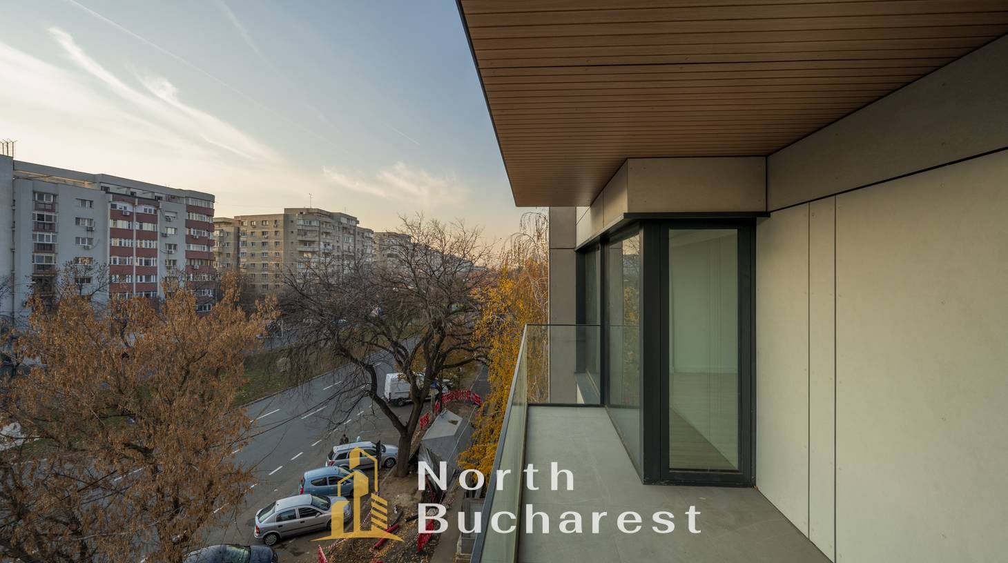 https://images.northbucharest.ro/j701oFYdf8TfpRZKmN1dKudH4U2Y68VD6TiXRb1PSwM/watermark:0.75:so:0:30:0.39/resize:fill:1460:816:1/gravity:ce/bG9jYWw6Ly8vZXN0YXRlL2xyLzY2N2Y0M2IyLTk1N2EtNDhlNS1hYzI4LWYwMTUzMmZhMWM1NC5qcGVn