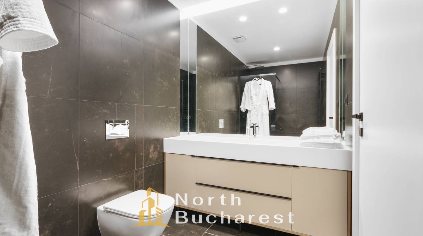 https://images.northbucharest.ro/jbt4xLO2BFfqTPF-6ENgYl4whxuVuRtIT1IgXwHBvdI/watermark:0.75:so:0:30:0.39/resize:fill:1460:816:1/gravity:ce/bG9jYWw6Ly8vZXN0YXRlL2xyL2NhMTM2Mjc0LTRhNWYtNGI0Ni1iMzE1LTBhM2VjMzY0YjM3Yi5qcGVn