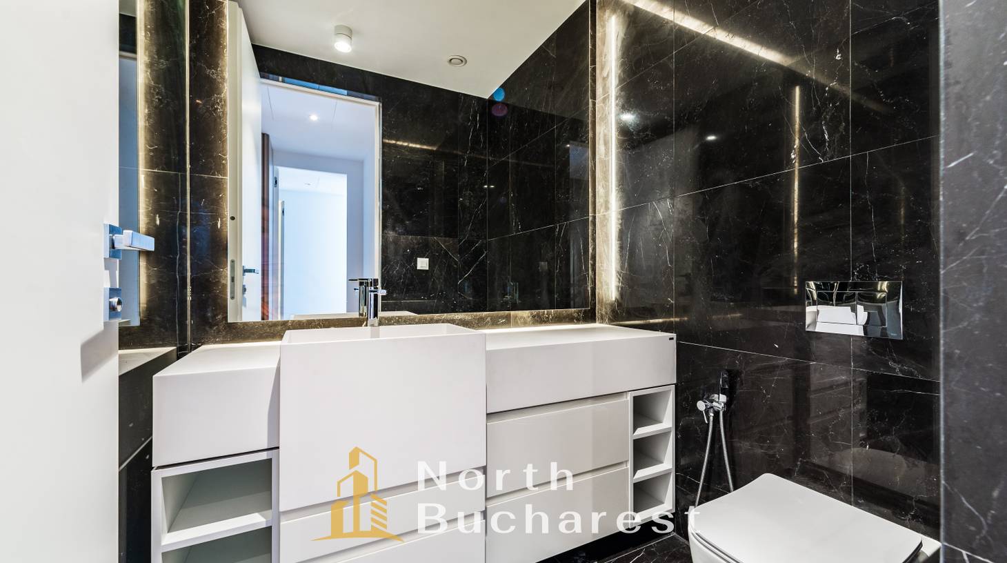 https://images.northbucharest.ro/jse37VTRNEGI6W1rAXZyY0rphpSZeqVvWkINsj7P95c/watermark:0.75:so:0:30:0.39/resize:fill:1460:816:1/gravity:ce/bG9jYWw6Ly8vZXN0YXRlL2xyLzIxYzRhYmRmLWZlNjQtNGFkMy04ODJmLWJkNTQxZmQ4NmMzMy5qcGVn