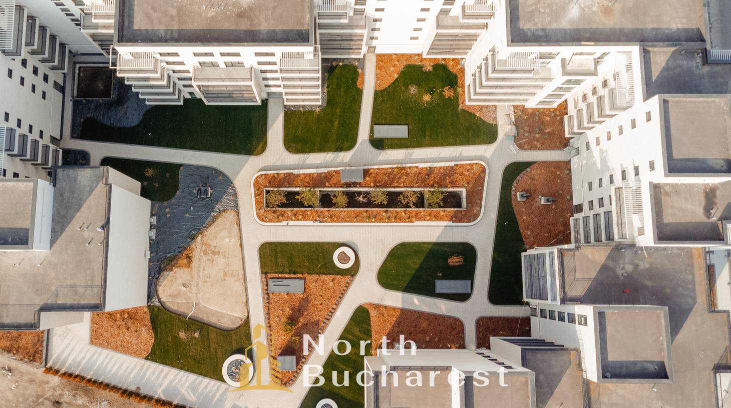 https://images.northbucharest.ro/k-aGfx5qZMM1mwzXhPZ1xcNauQbAaNpyMiHyafcJOMI/watermark:0.75:so:0:30:0.39/resize:fill:1460:816:1/gravity:ce/bG9jYWw6Ly8vZXN0YXRlL2xyLzlkYmIyOWZiLWM0Y2UtNDI0Zi1hOGI5LTNiMjVjNTc1ZTc5Ny5qcGVn