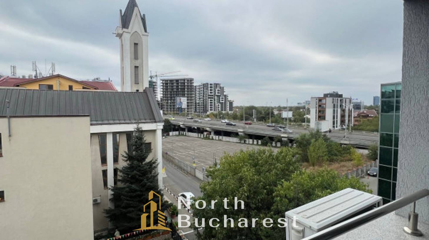 https://images.northbucharest.ro/k6bVkV6iobURSSYZuKnj02FqP03WDZ5WgmzRY7TGWms/watermark:0.75:so:0:30:0.39/resize:fill:1460:816:1/gravity:ce/bG9jYWw6Ly8vZXN0YXRlL2xyLzgycDd6NTl1YWYxMHpwaS03NzBfMTcuanBn