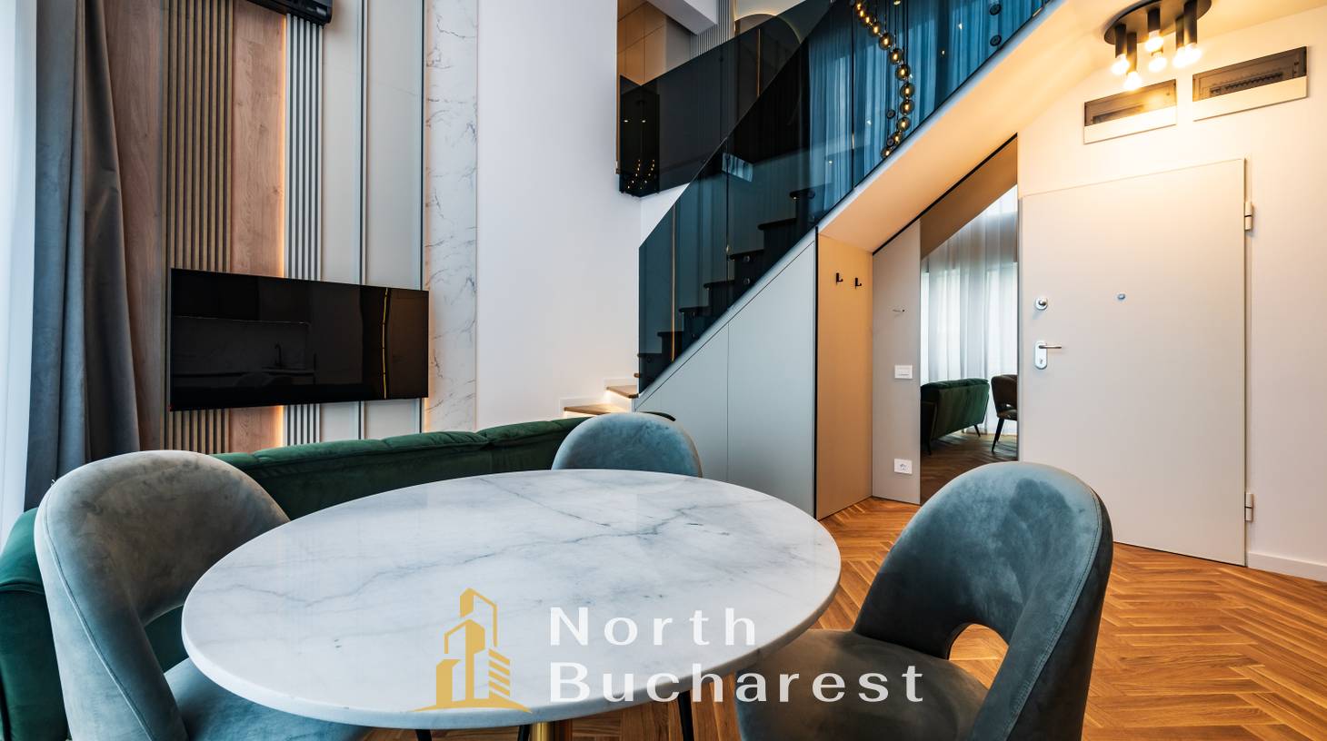 https://images.northbucharest.ro/k6nCkYbiG1oHrUqmWCHfLc6QhbA411bWZbyDreMocRg/watermark:0.75:so:0:30:0.39/resize:fill:1460:816:1/gravity:ce/bG9jYWw6Ly8vZXN0YXRlL2xyLzNhYmIzMGNjLWQ3MDctNGNiYy05ZTcxLWIwODhlMDNjMzlhOS5qcGVn